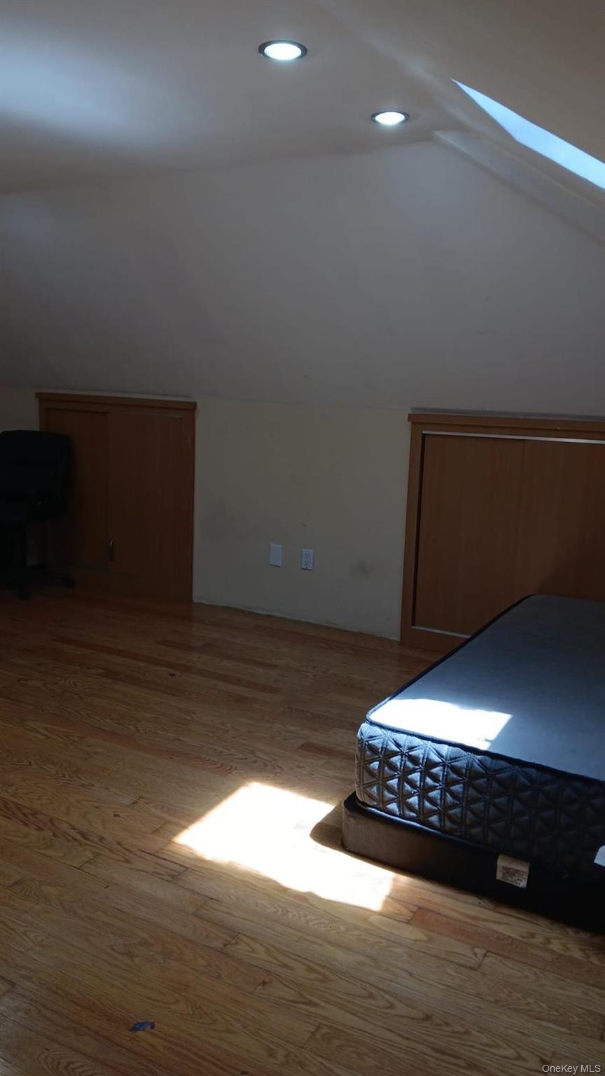 #3 photo, 17507 73rd Avenue, 뉴욕퀸즈 프레시 미도우스 Fresh Meadows , NY 11366