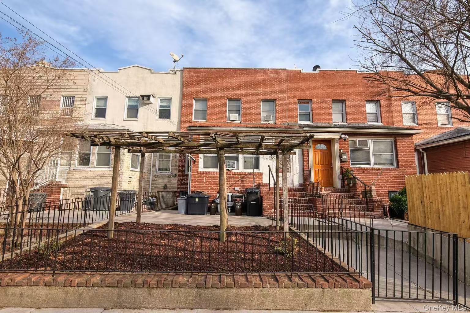 #1 photo, 5013 47th Street, كوينز Woodside , NY 11377