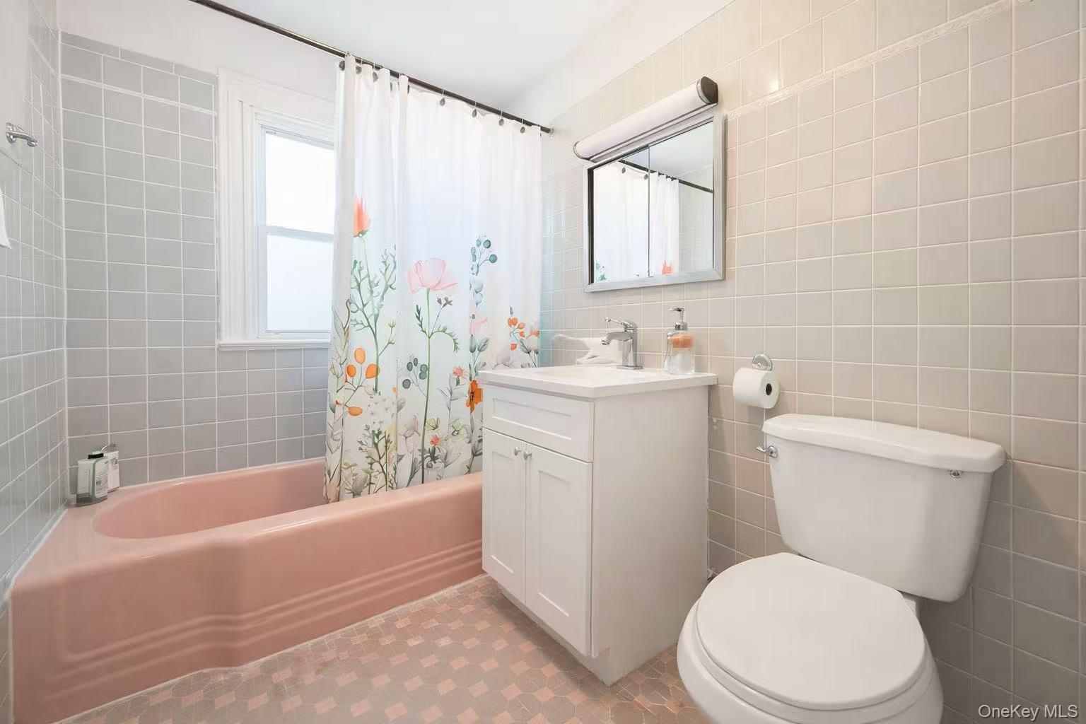 #10 photo, 5013 47th Street, كوينز Woodside , NY 11377