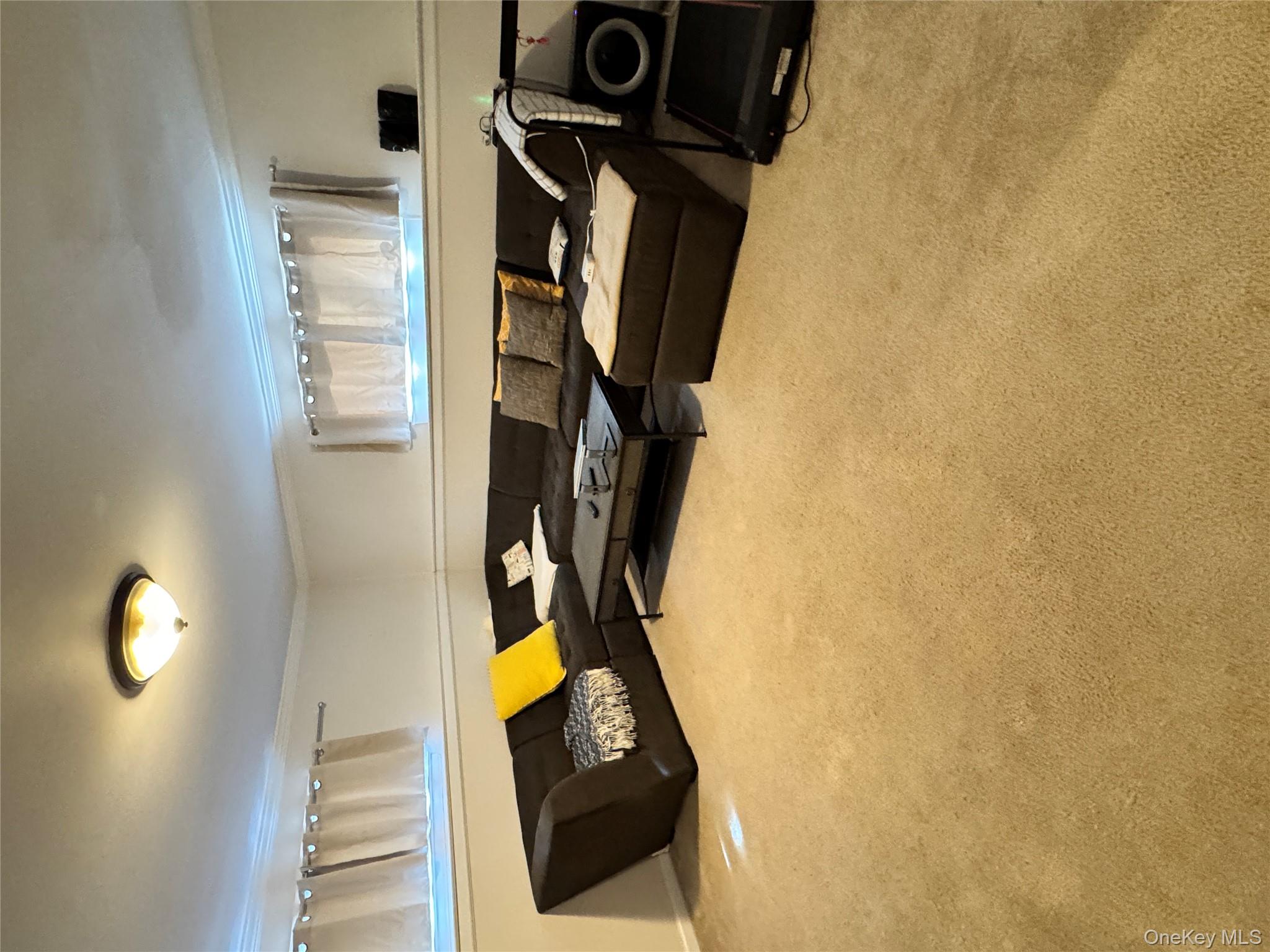 #18 photo, 40 Willets Drive, Syosset , NY 11791