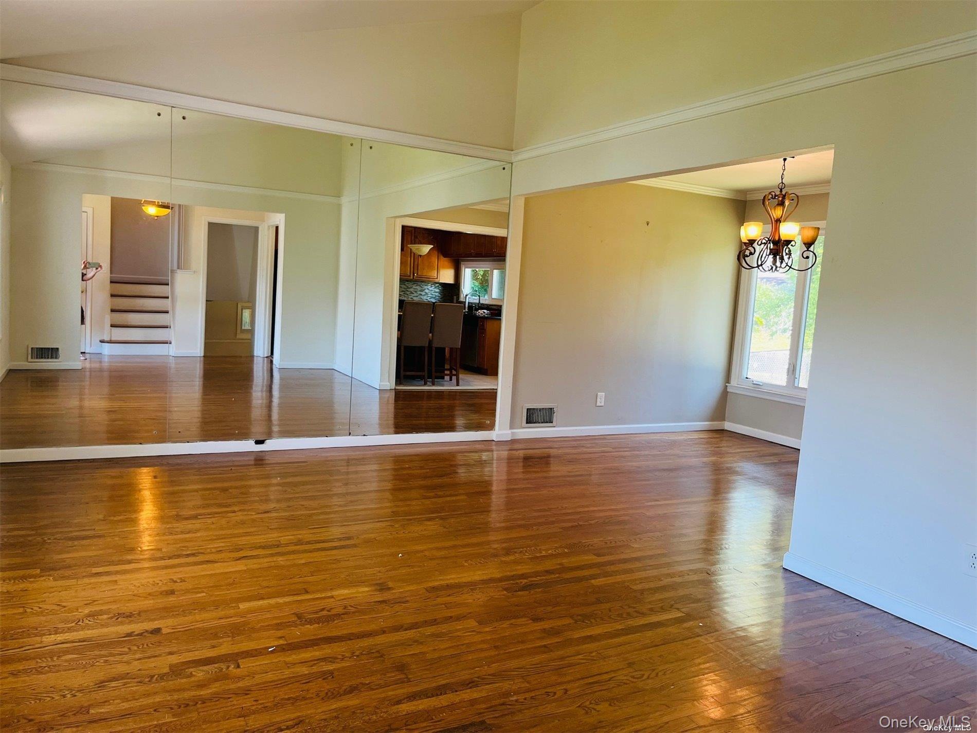 #2 photo, 40 Willets Drive, Syosset , NY 11791