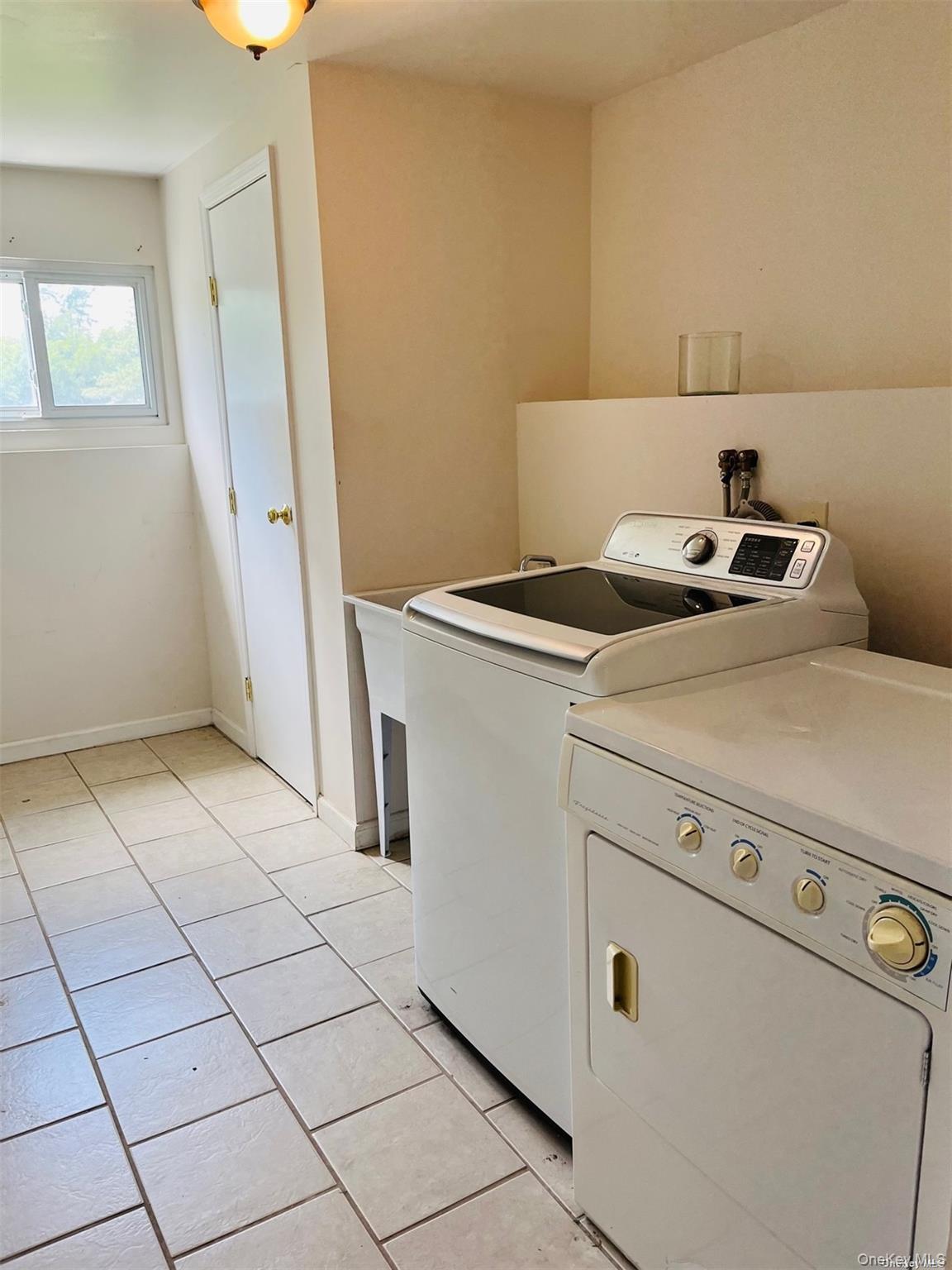 #20 photo, 40 Willets Drive, Syosset , NY 11791