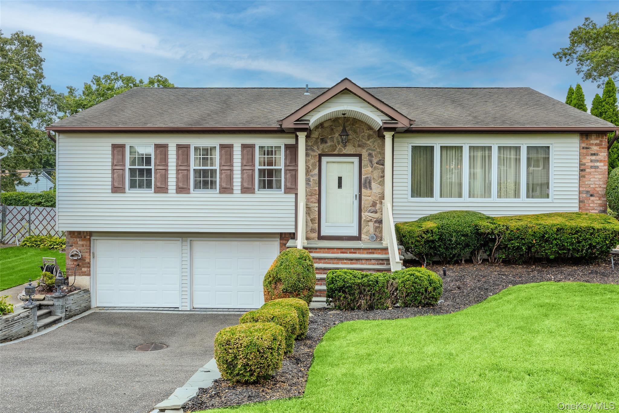 #1 photo, 3 Louis Place, Nesconset , NY 11767