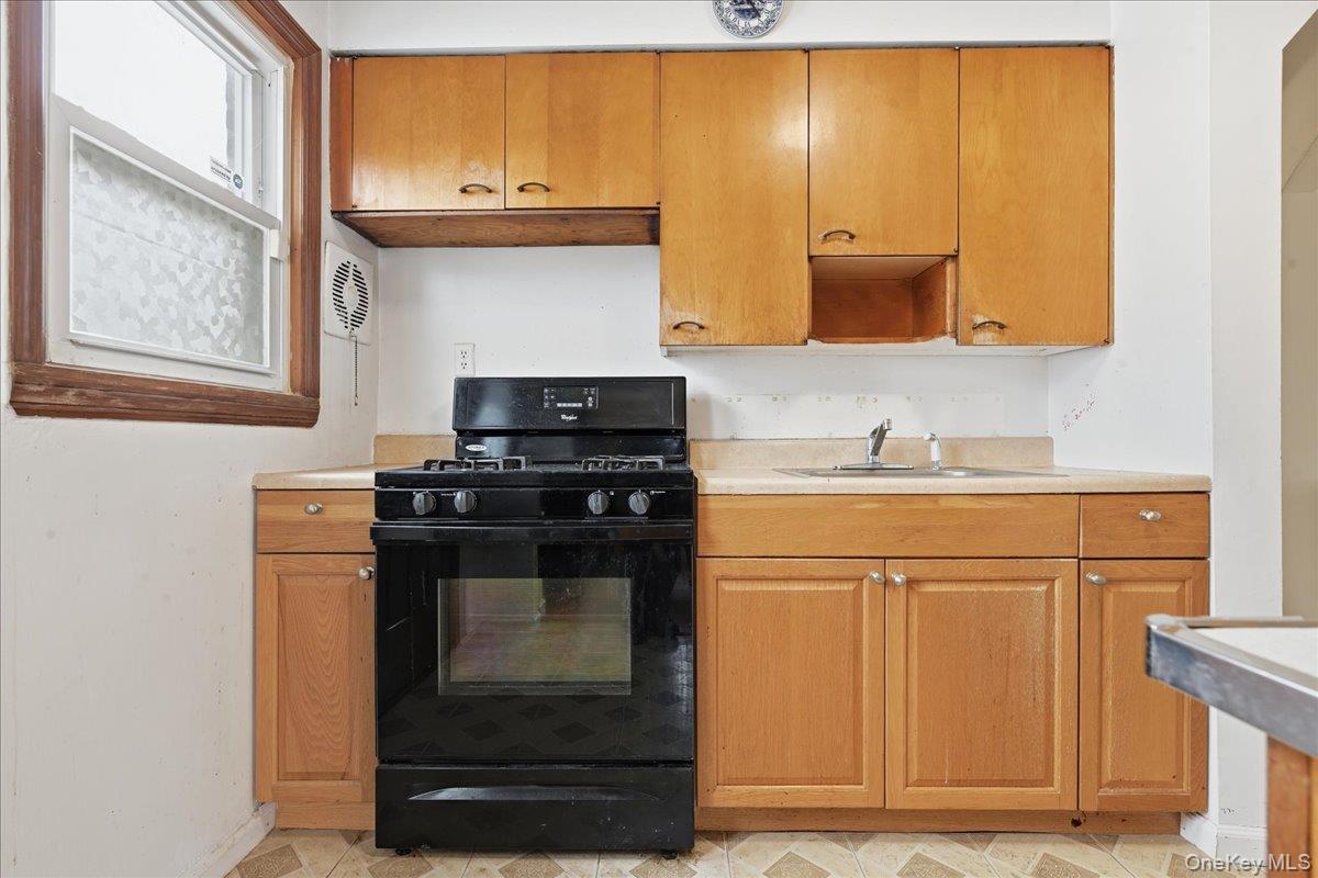 #13 photo, 82-59 263rd Street, 뉴욕퀸즈 Floral Park , NY 11004