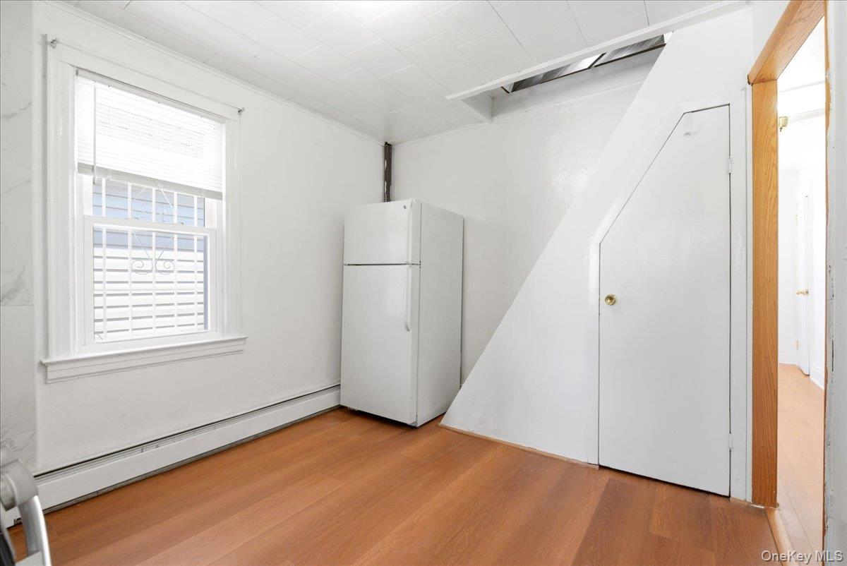 #7 photo, 71-19 Nansen Street, קווינס Forest Hills , NY 11375