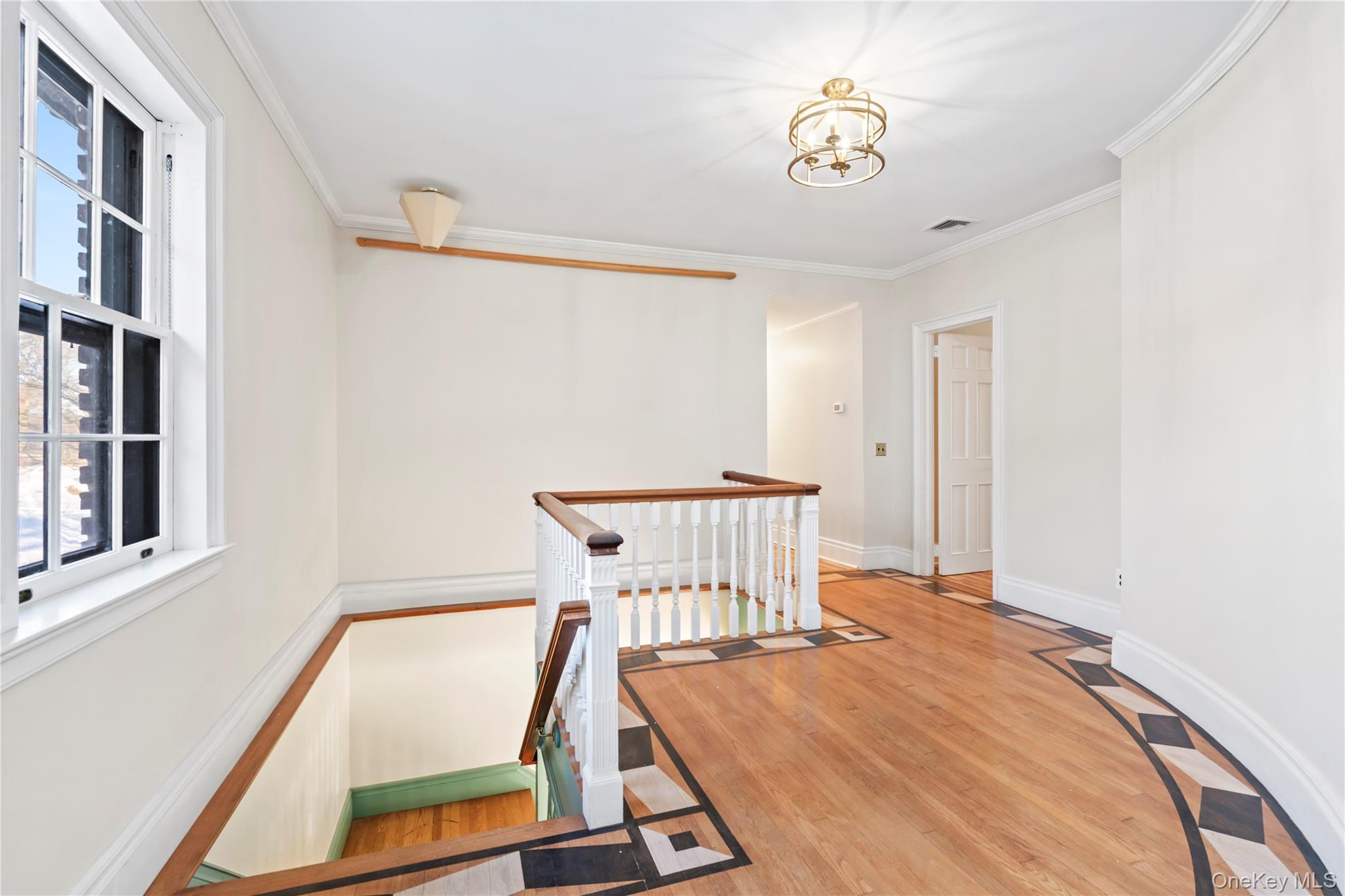 #18 photo, 203 Store Hill Road, নাসাউ কাউন্টি Old Westbury , NY 11568