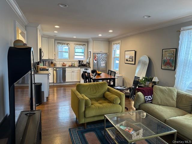 #4 photo, 15 Juniper Road, নাসাউ কাউন্টি Port Washington , NY 11050