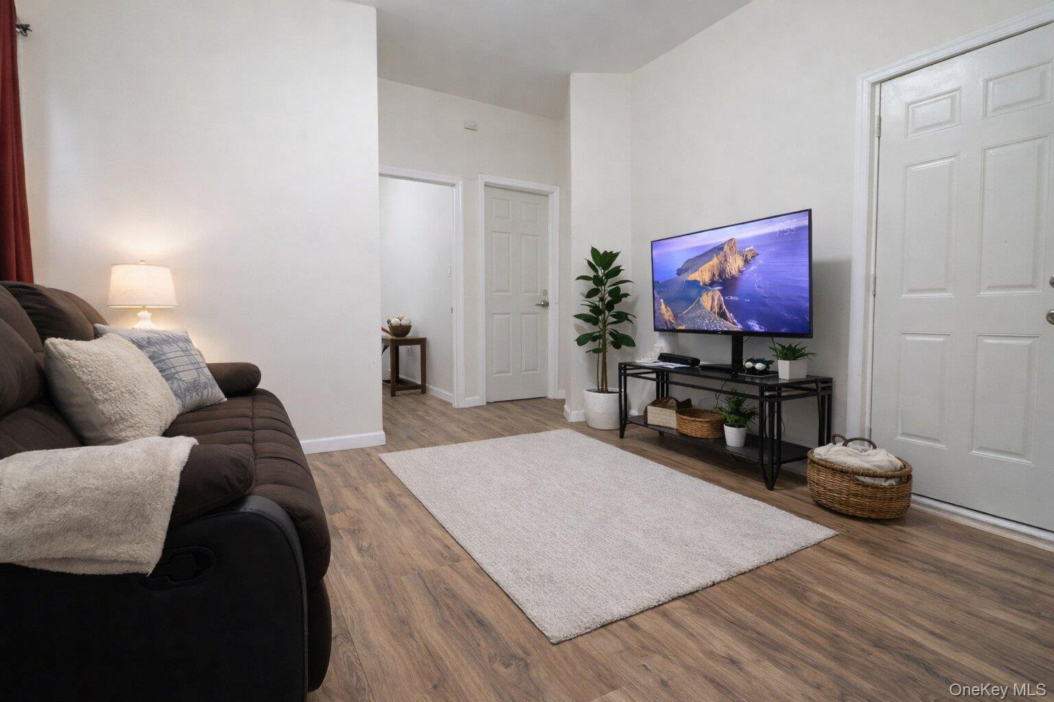 #3 photo, 14516 110th Avenue, 뉴욕퀸즈 Jamaica , NY 11435