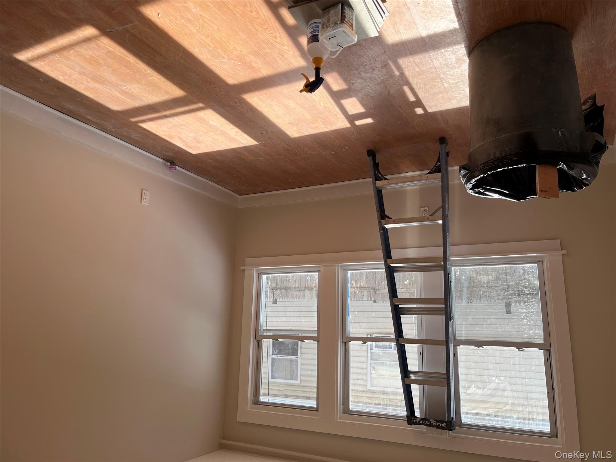 #3 photo, 43 california Avenue, Hempstead , NY 11550