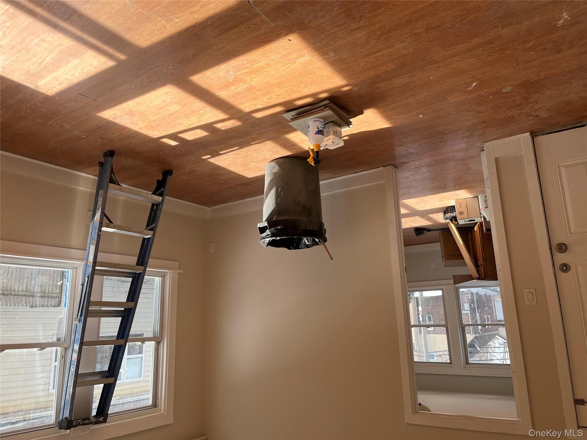 #4 photo, 43 california Avenue, Hempstead , NY 11550