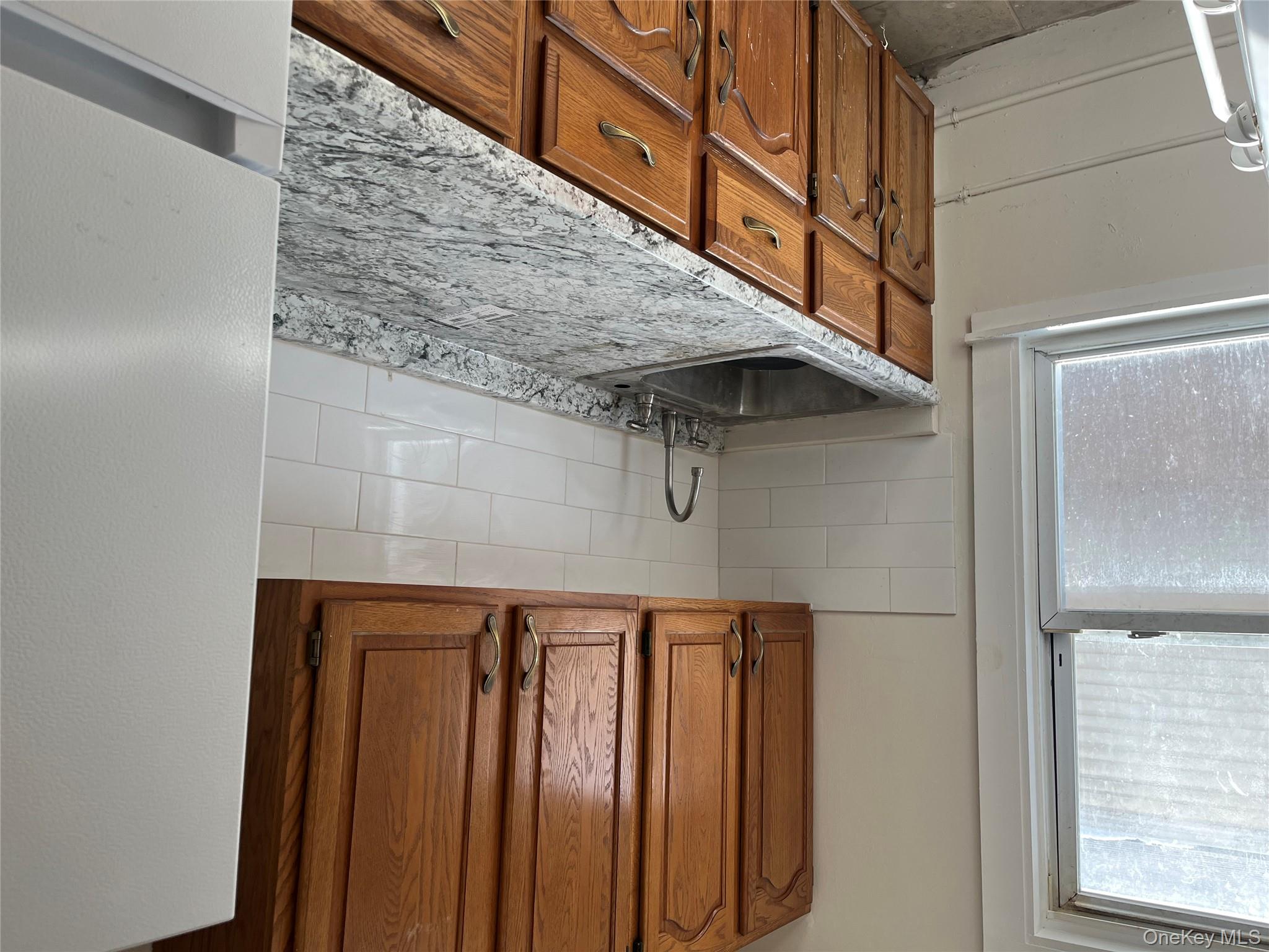 #9 photo, 43 california Avenue, Hempstead , NY 11550