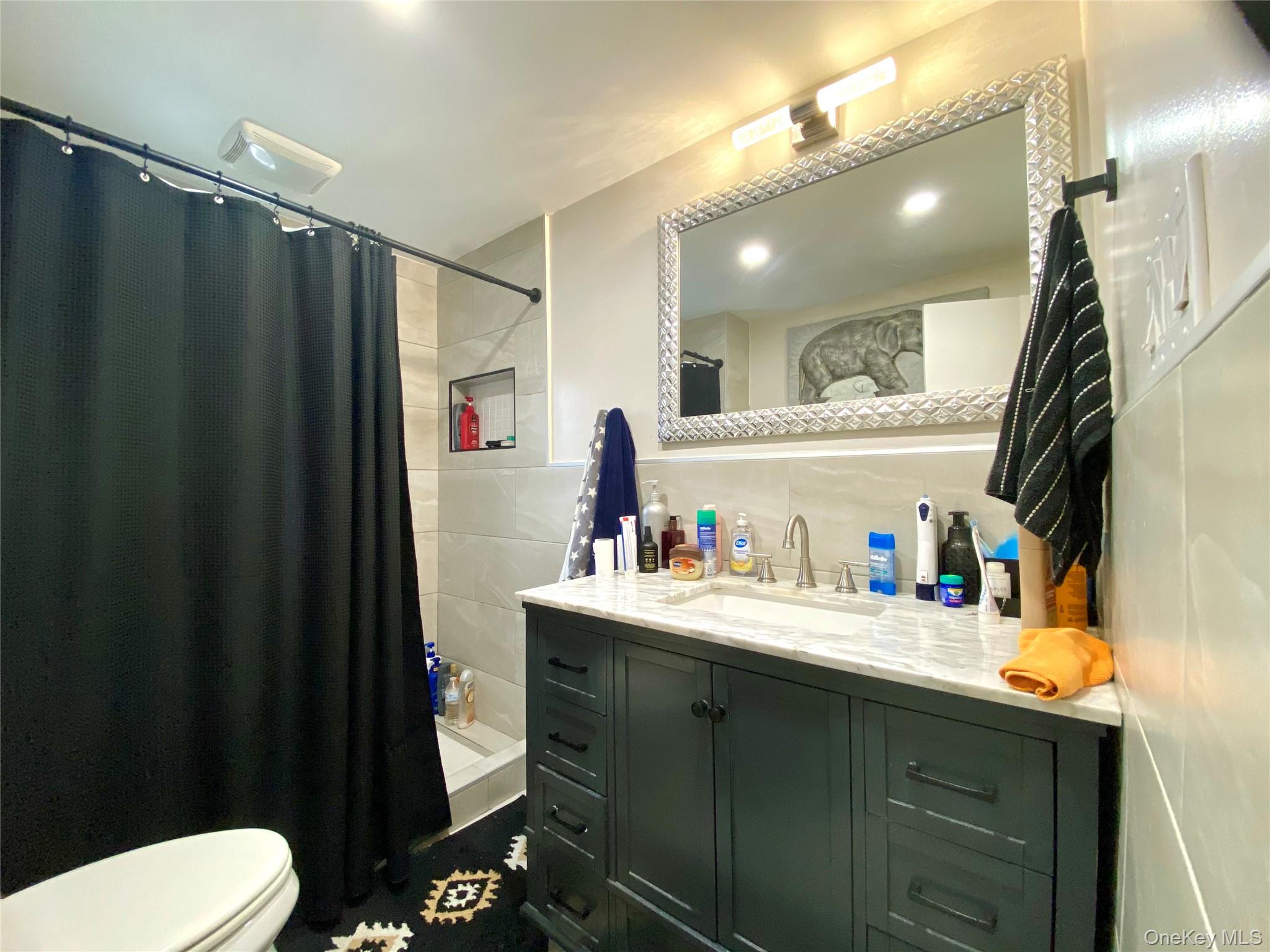 #11 photo, 3070 Lowell Avenue, 롱 아일랜드 Wantagh , NY 11793