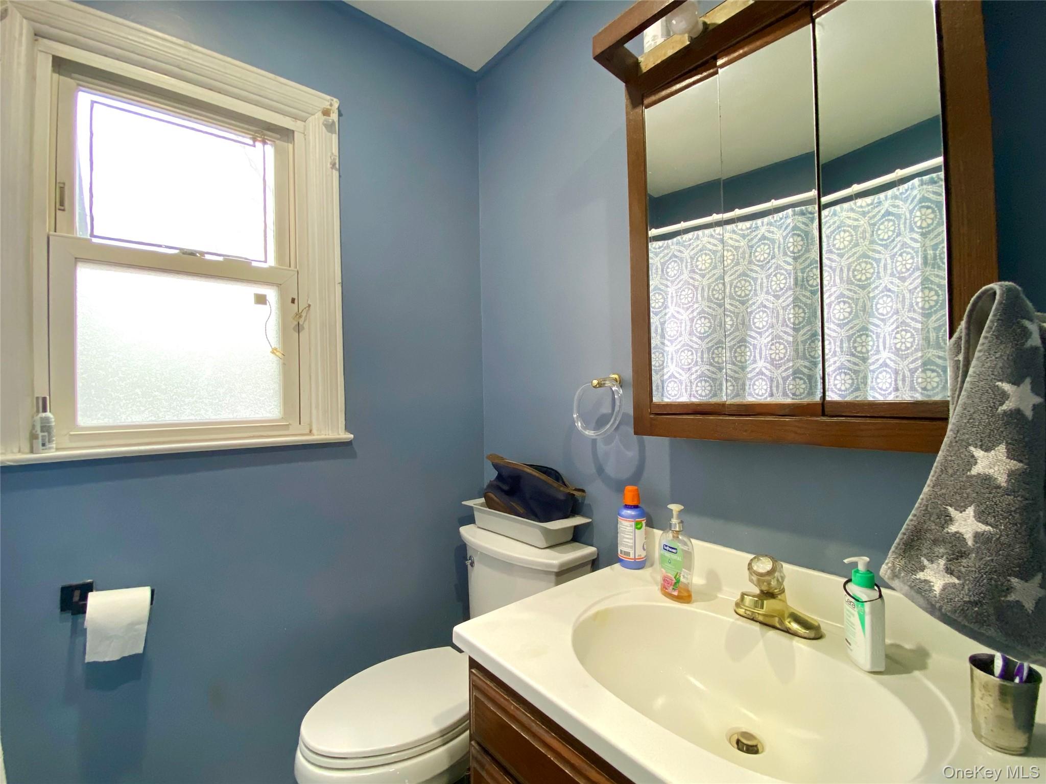 #13 photo, 3070 Lowell Avenue, 롱 아일랜드 Wantagh , NY 11793