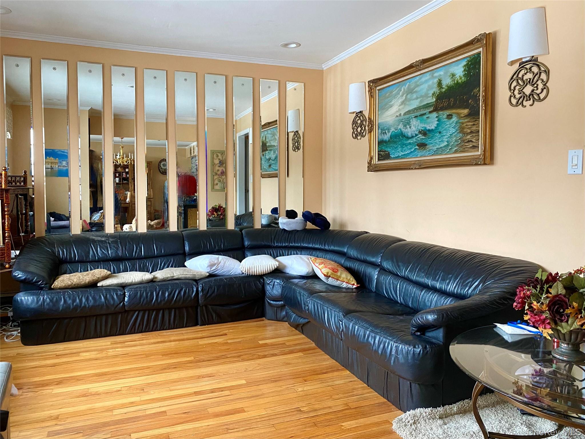 #2 photo, 3070 Lowell Avenue, 롱 아일랜드 Wantagh , NY 11793