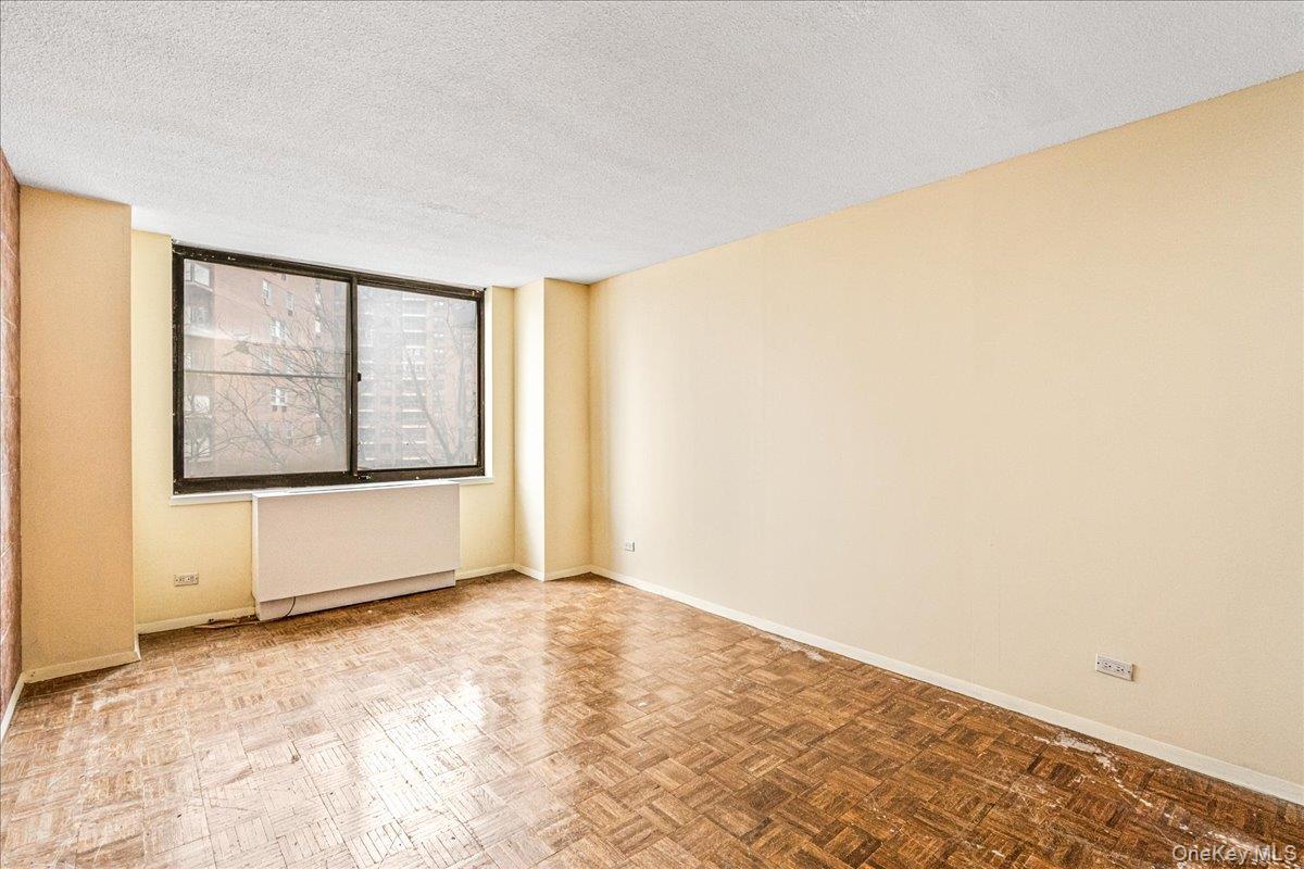 #15 photo, 138-35 Elder Avenue, 플러싱 Flushing , NY 11355