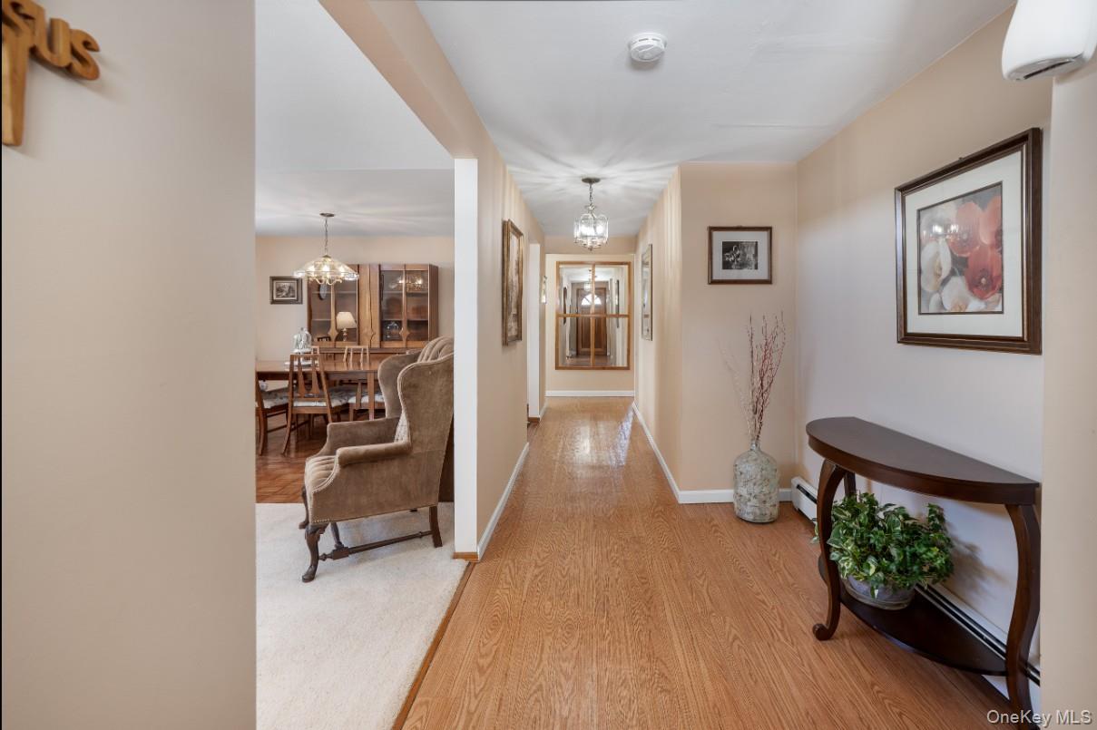 #2 photo, 69 Riviera Drive, 東長島 Selden , NY 11784