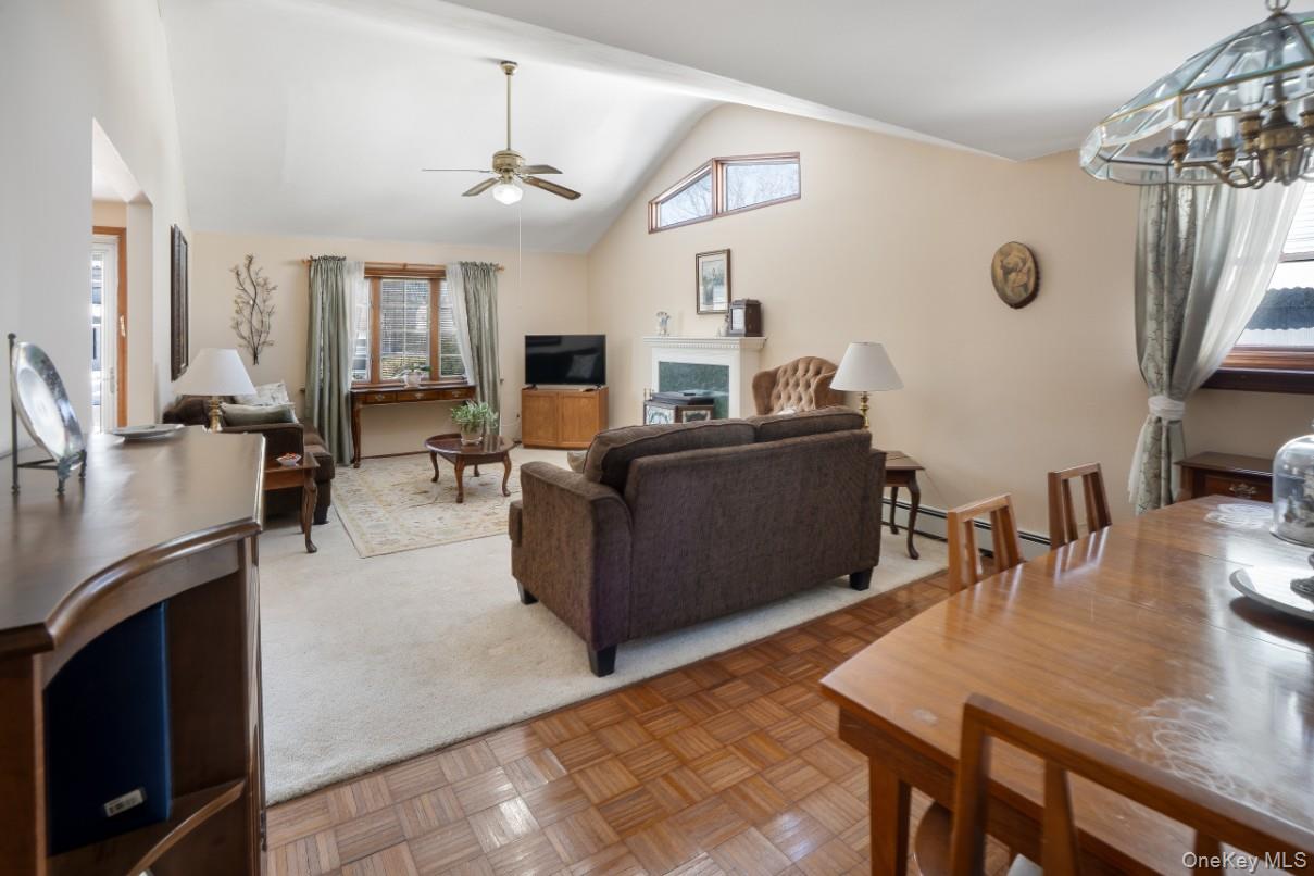 #7 photo, 69 Riviera Drive, 東長島 Selden , NY 11784