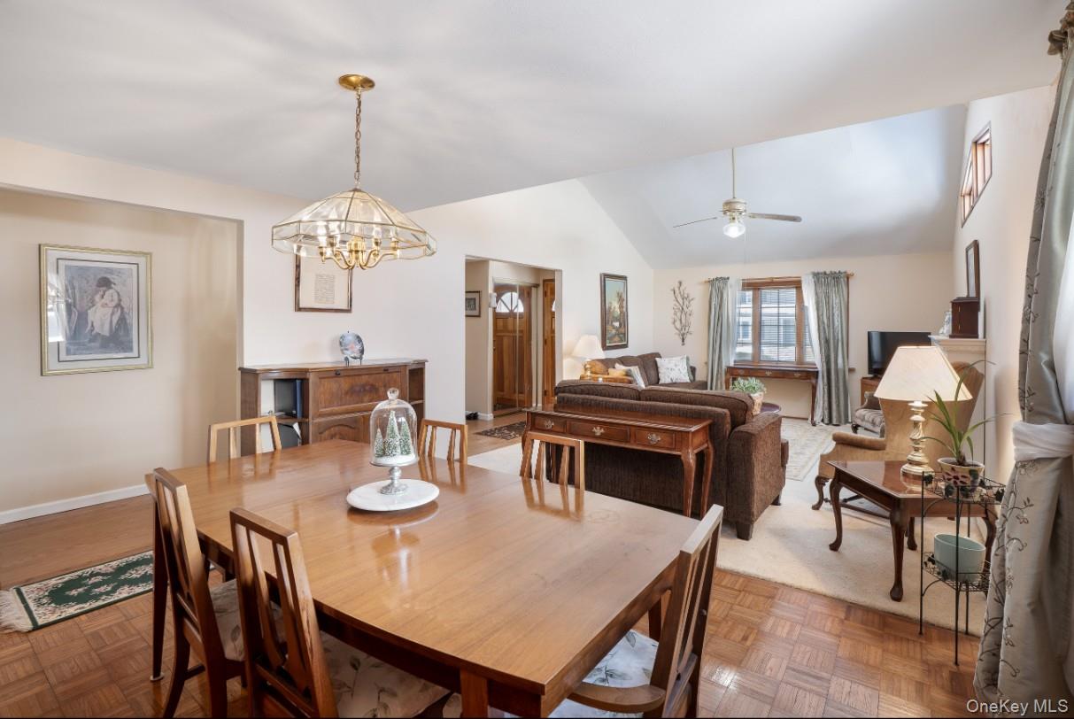 #9 photo, 69 Riviera Drive, 東長島 Selden , NY 11784