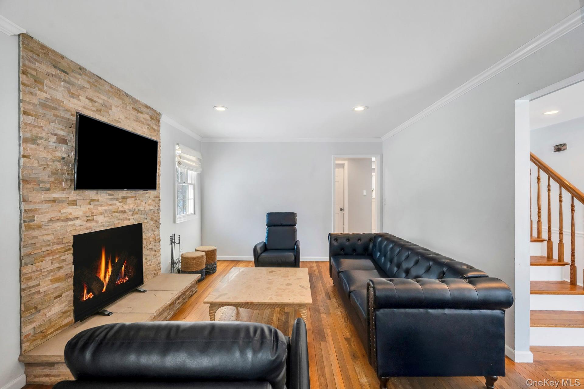 #12 photo, 120 Alden Drive, سوفولك Port Jefferson , NY 11777