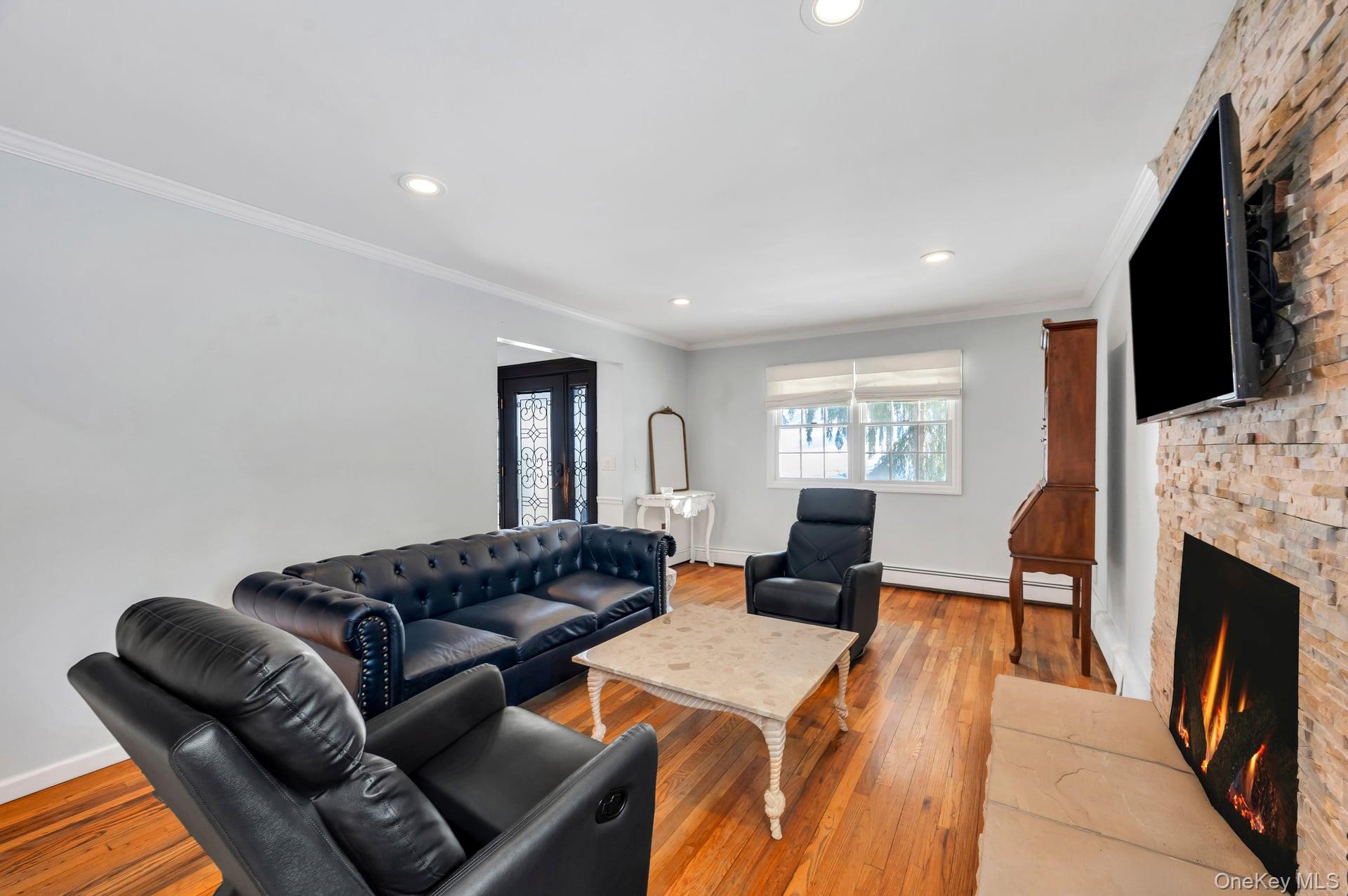 #14 photo, 120 Alden Drive, سوفولك Port Jefferson , NY 11777