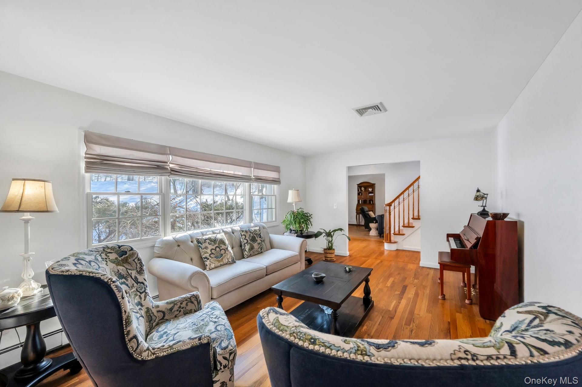 #18 photo, 120 Alden Drive, سوفولك Port Jefferson , NY 11777