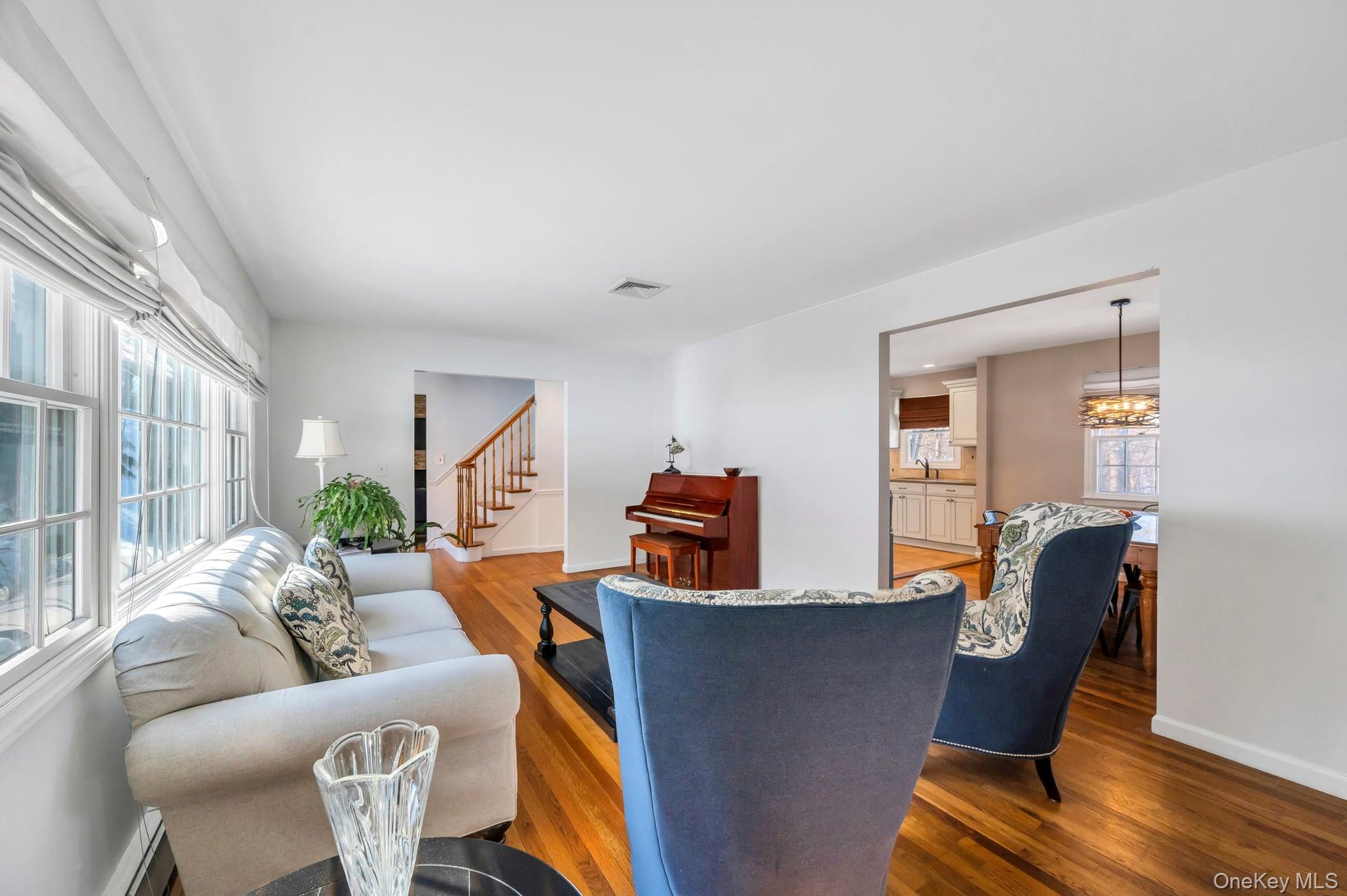 #19 photo, 120 Alden Drive, سوفولك Port Jefferson , NY 11777