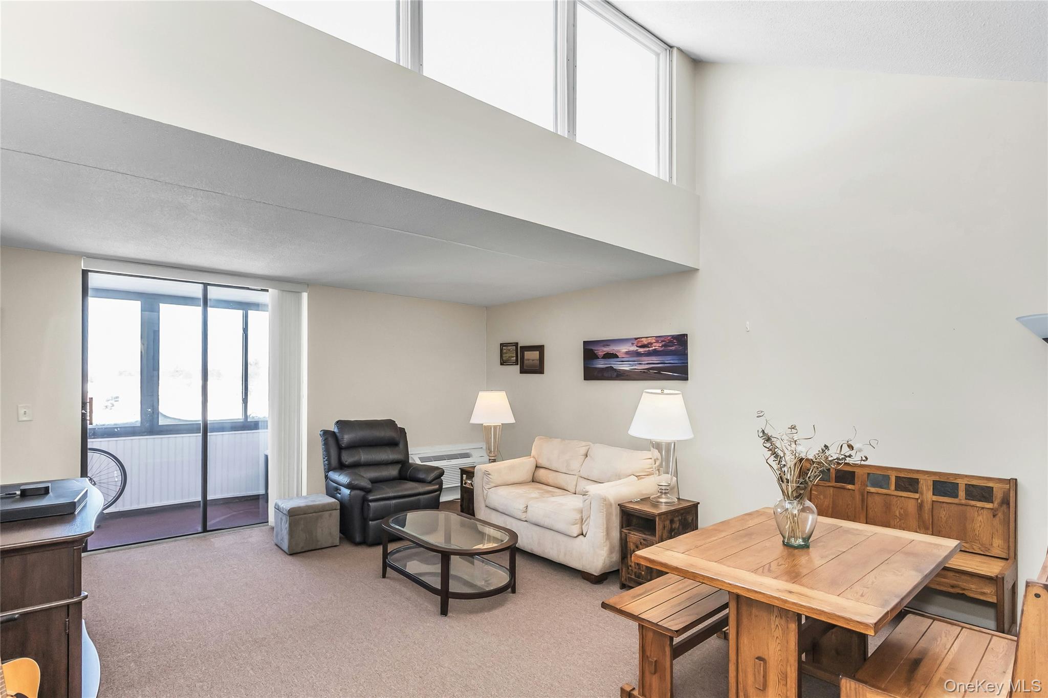 #4 photo, 800 Willis Avenue, 롱 아일랜드 Albertson , NY 11507