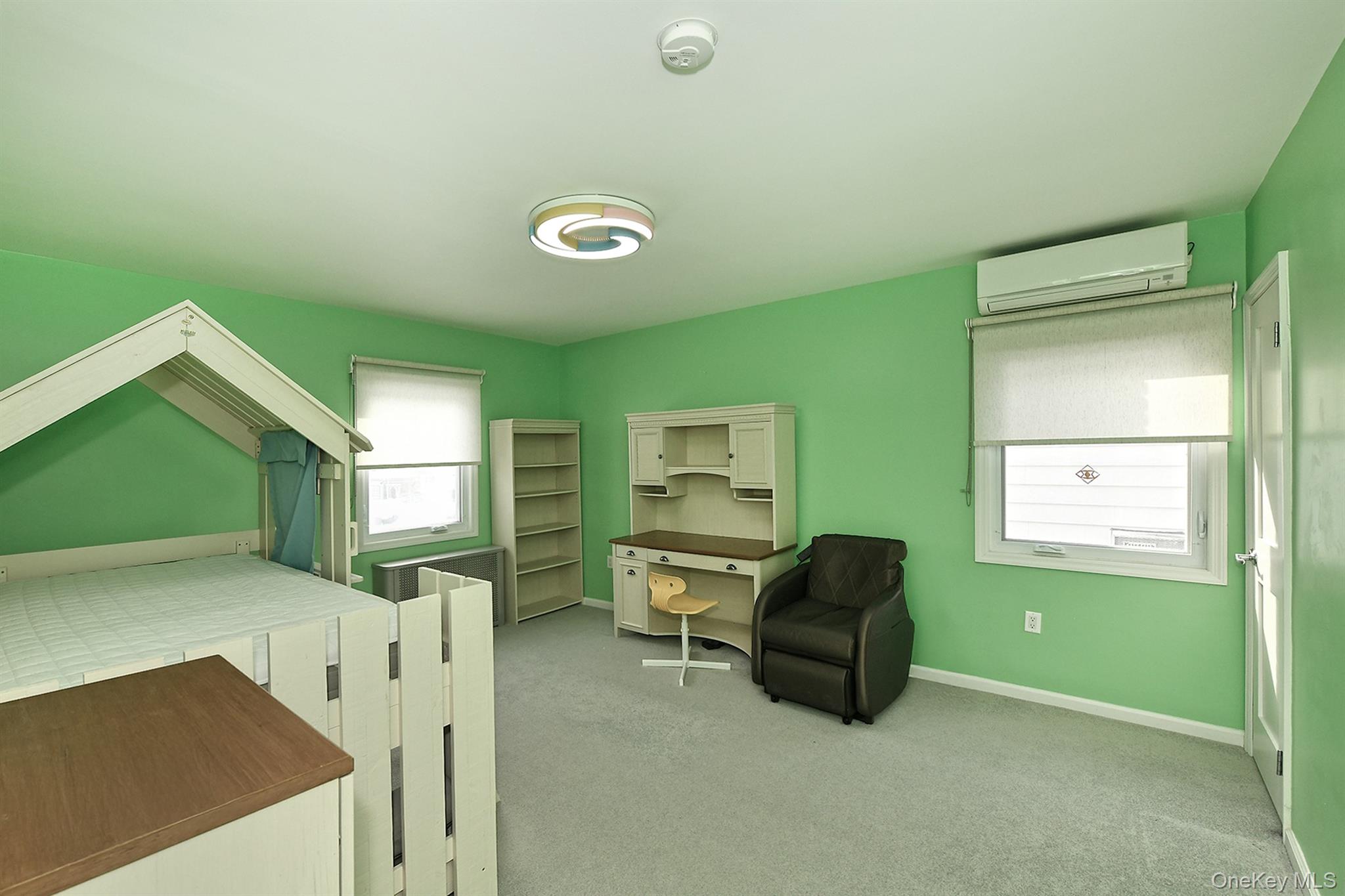 #18 photo, 222-03 Kingsbury Avenue, קווינס Bayside , NY 11364