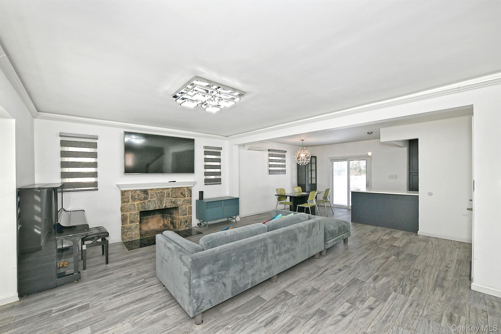 #4 photo, 222-03 Kingsbury Avenue, קווינס Bayside , NY 11364