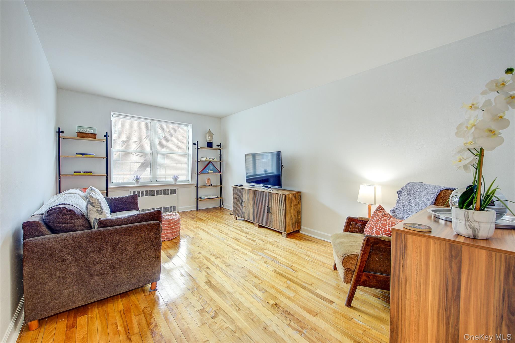 #7 photo, 33-15 81st Street, 皇后區 傑克遜高地 Jackson Heights , NY 11372