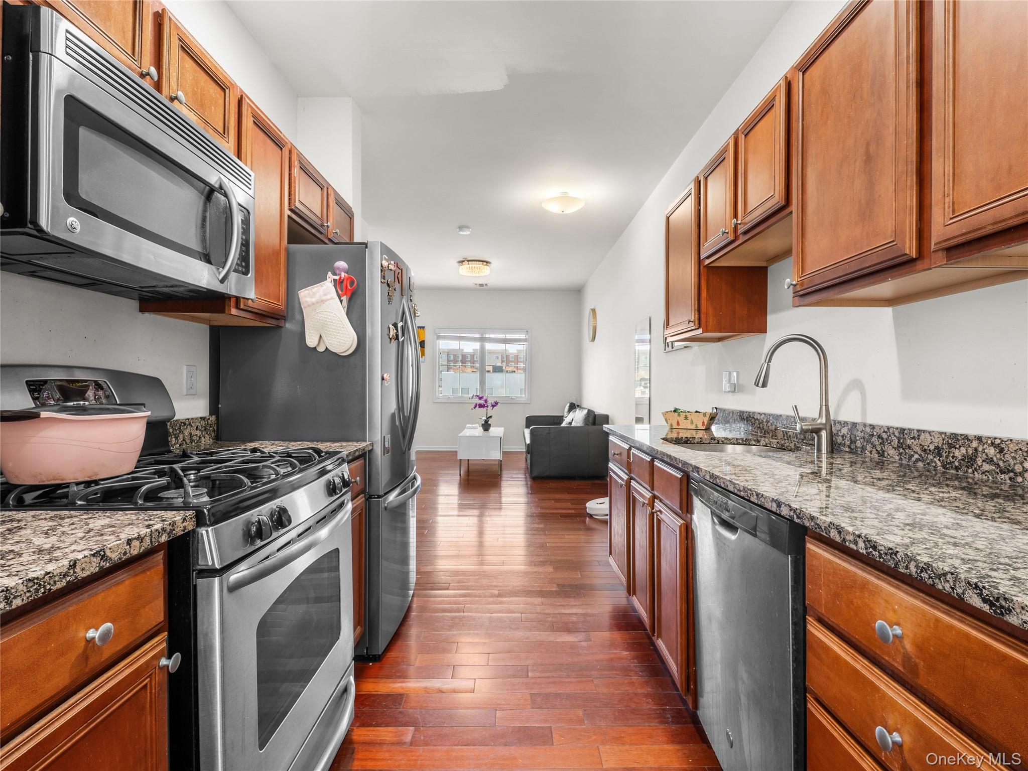 #10 photo, 330 Maple Avenue, Westbury , NY 11590