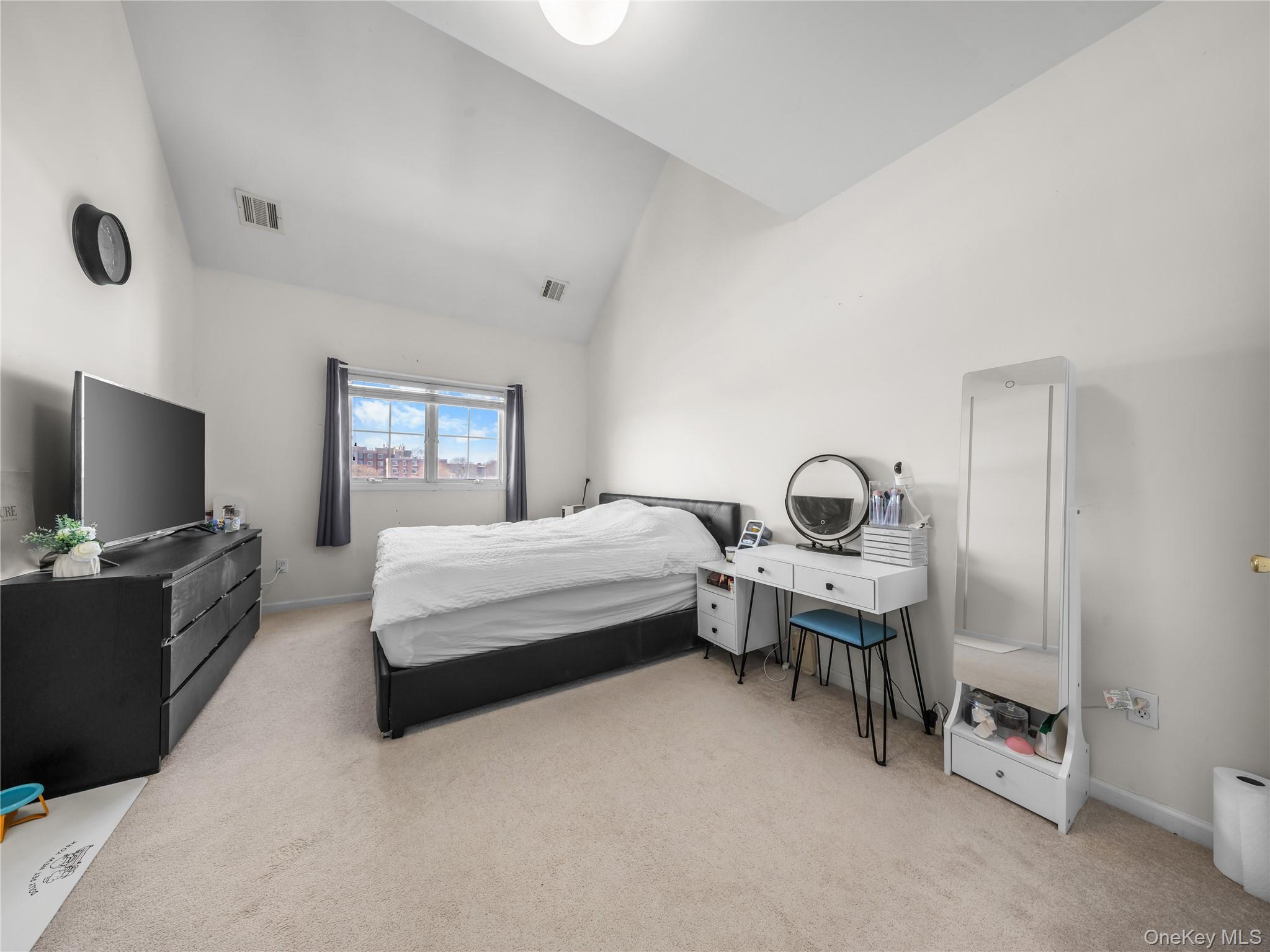 #12 photo, 330 Maple Avenue, Westbury , NY 11590