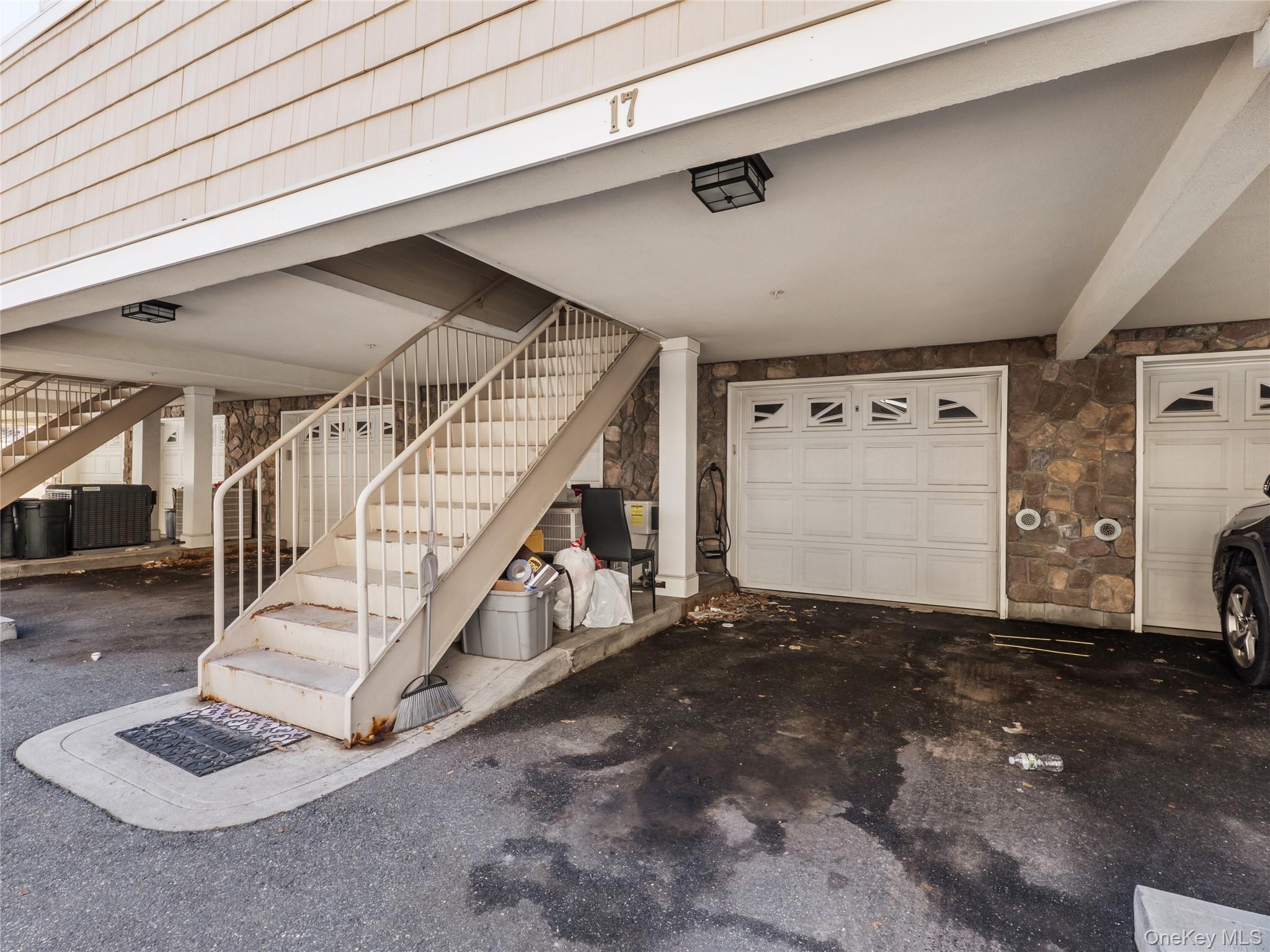 #18 photo, 330 Maple Avenue, Westbury , NY 11590