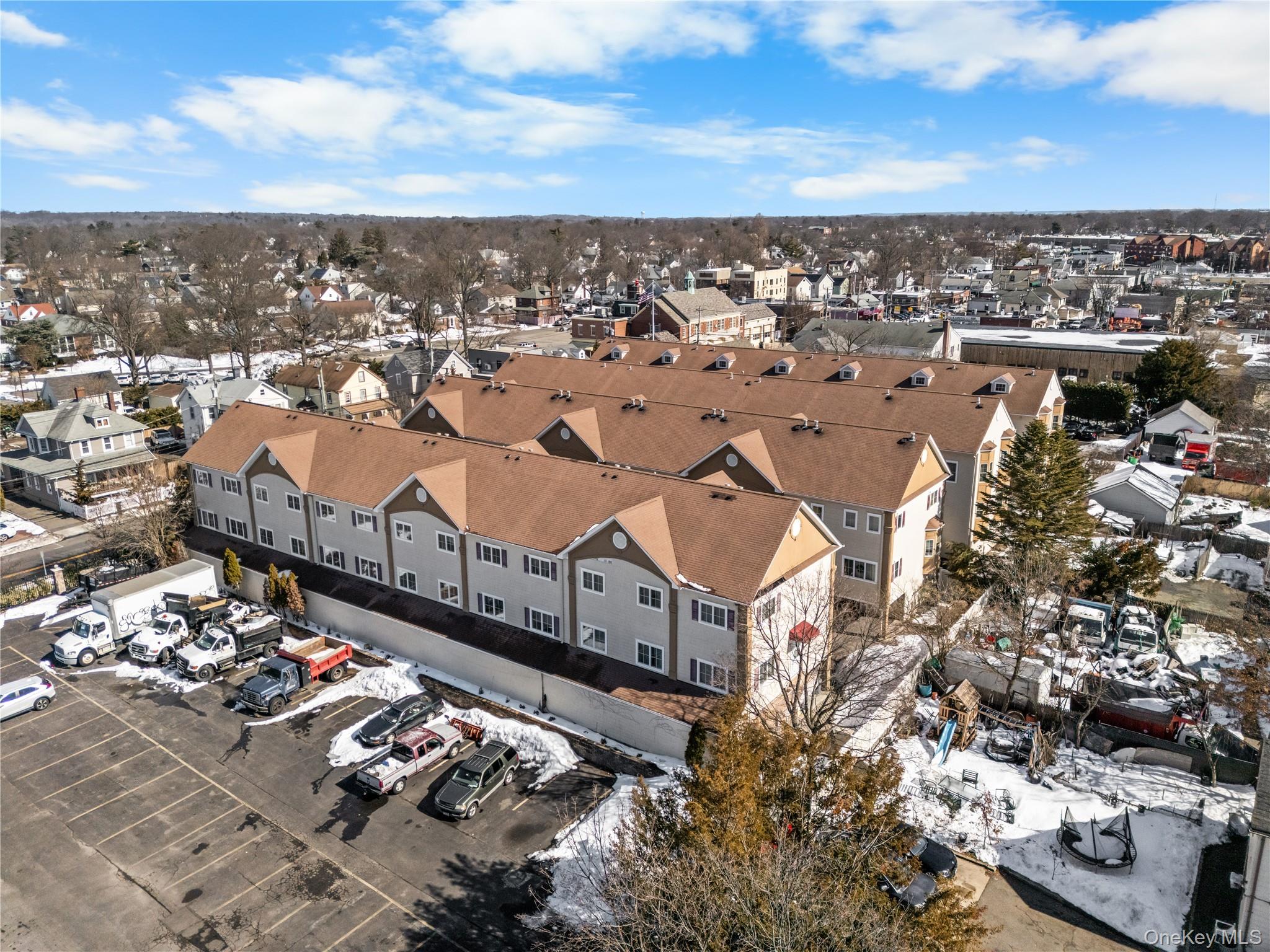 #20 photo, 330 Maple Avenue, Westbury , NY 11590