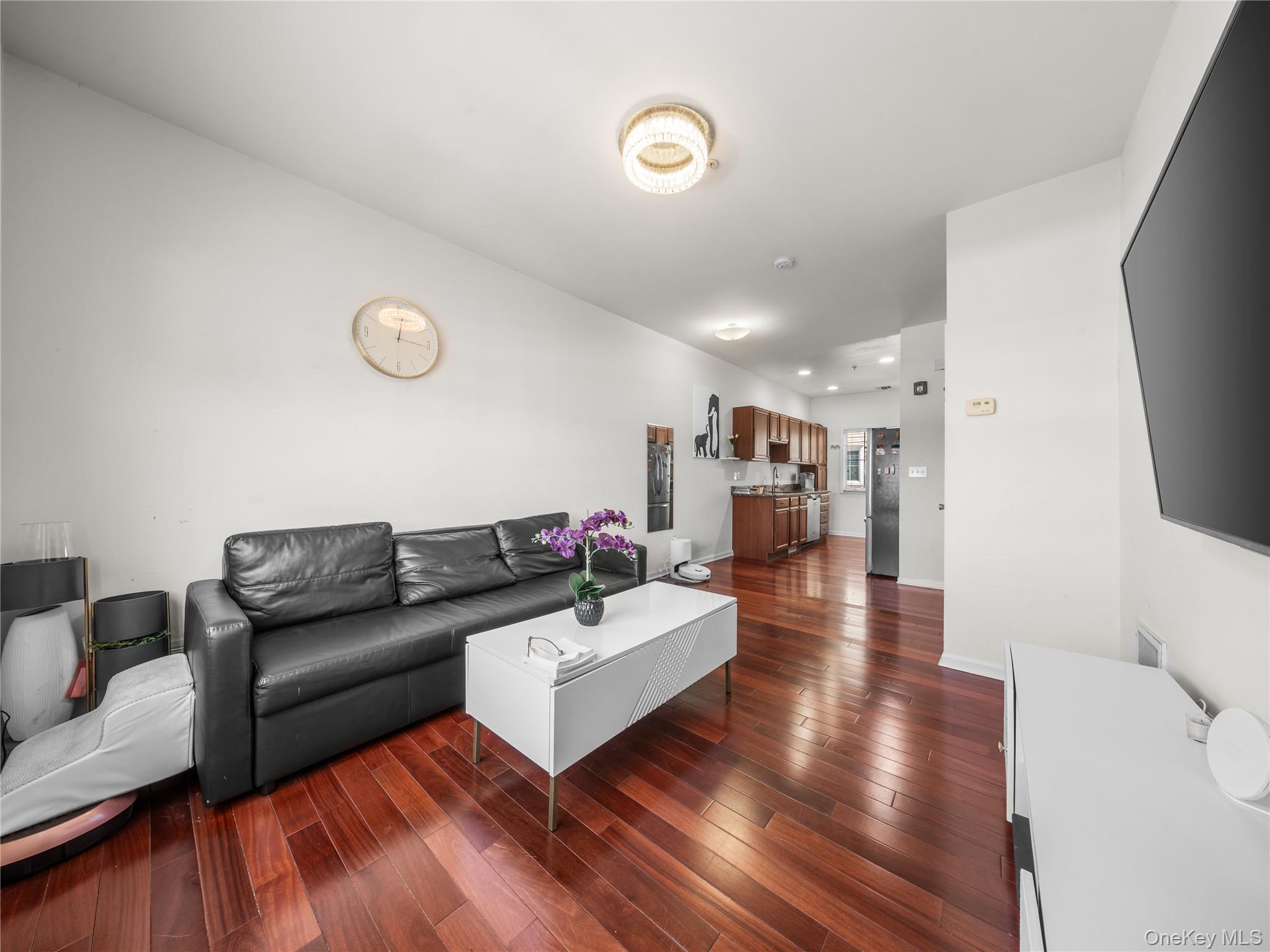 #6 photo, 330 Maple Avenue, Westbury , NY 11590