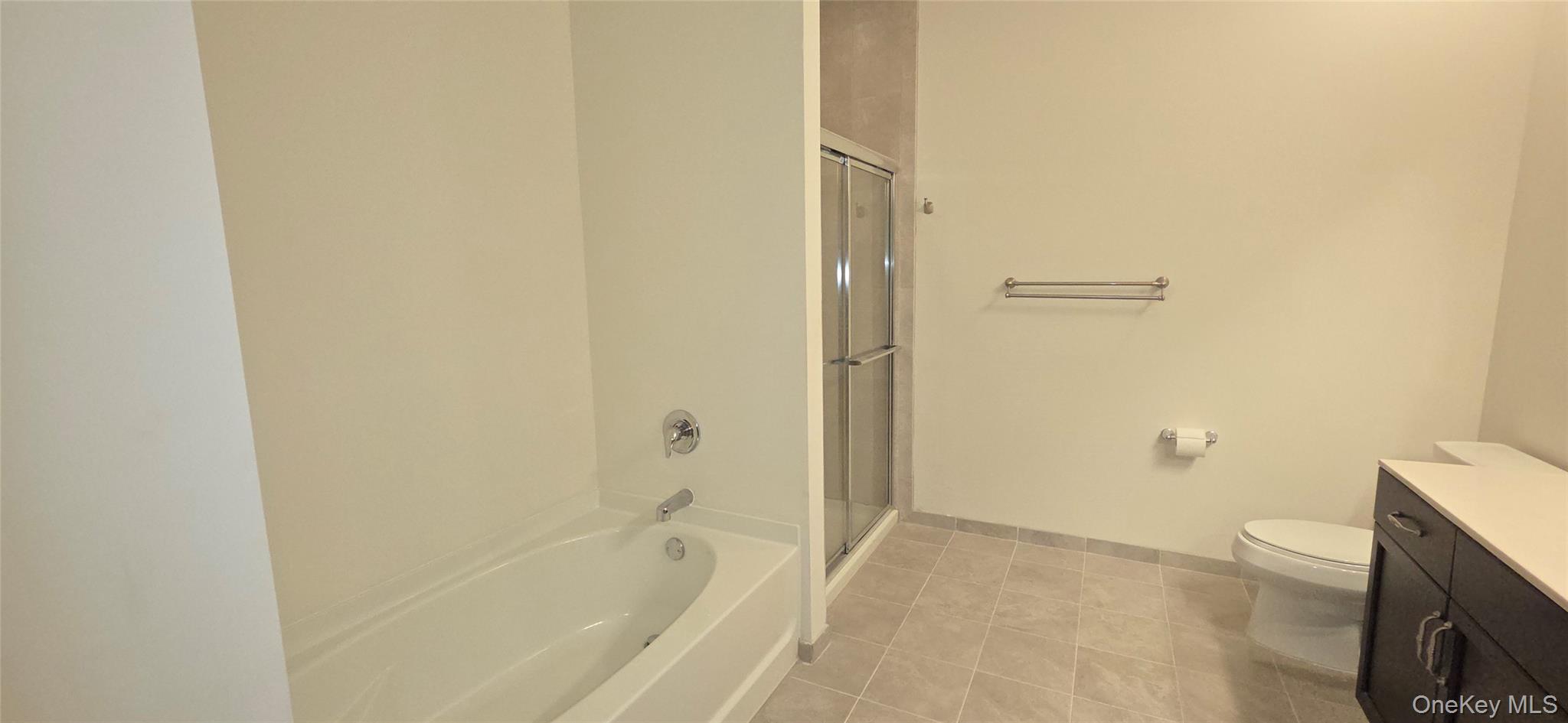 #14 photo, 41 Greentree Court, Shirley , NY 11967