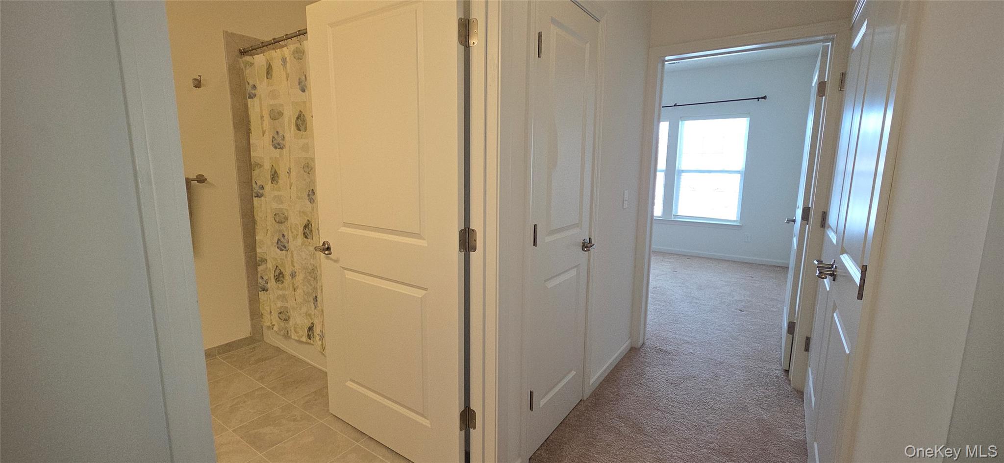 #18 photo, 41 Greentree Court, Shirley , NY 11967