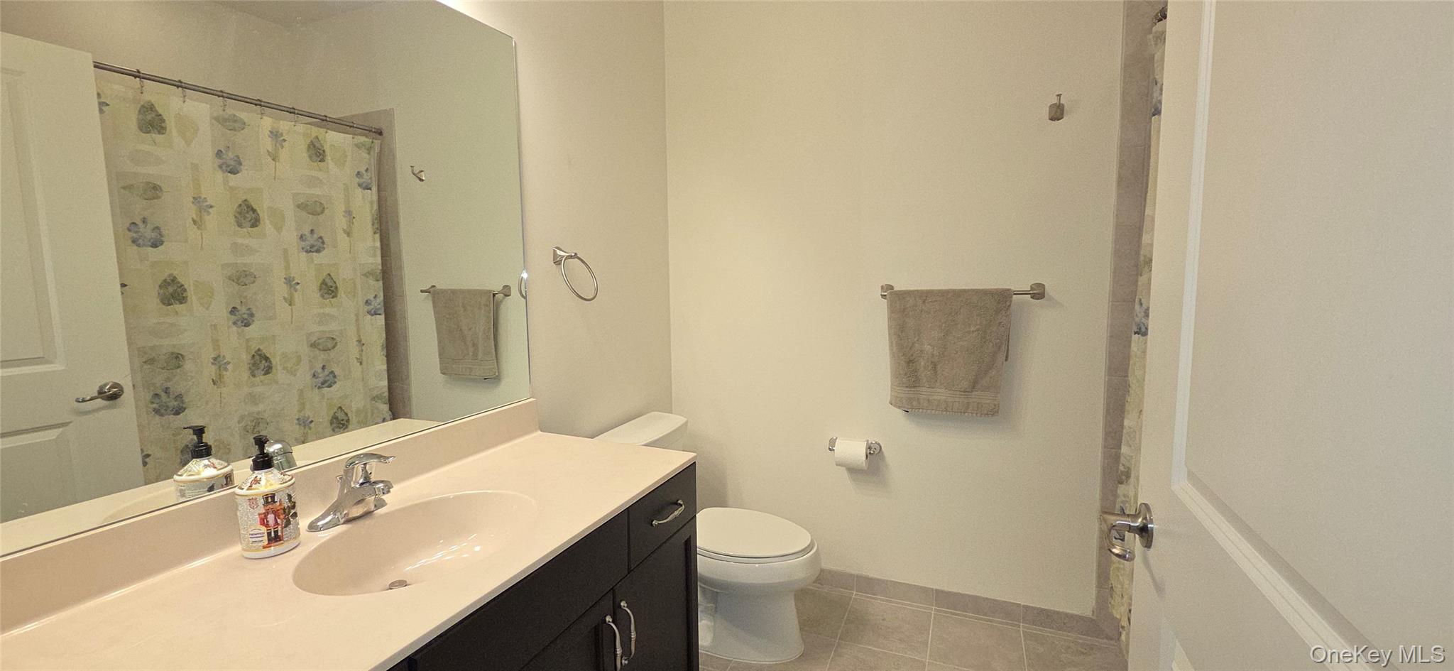 #19 photo, 41 Greentree Court, Shirley , NY 11967