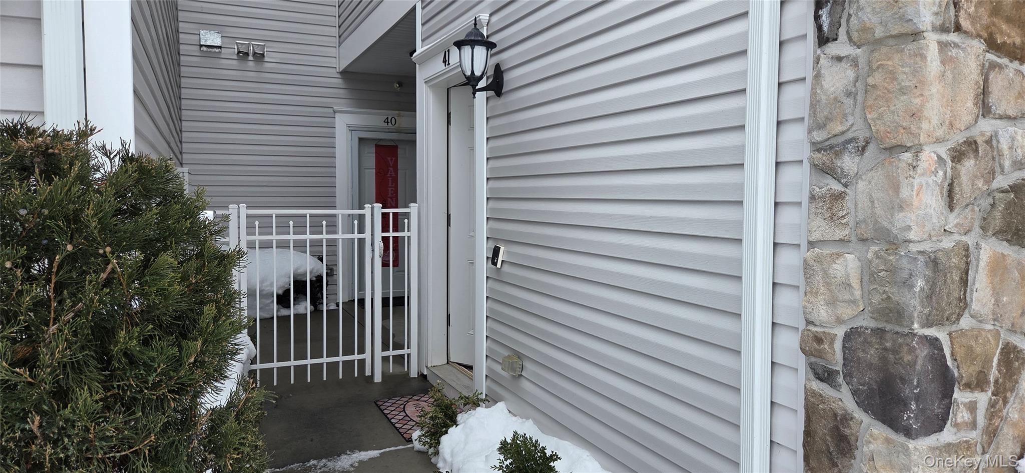 #2 photo, 41 Greentree Court, Shirley , NY 11967