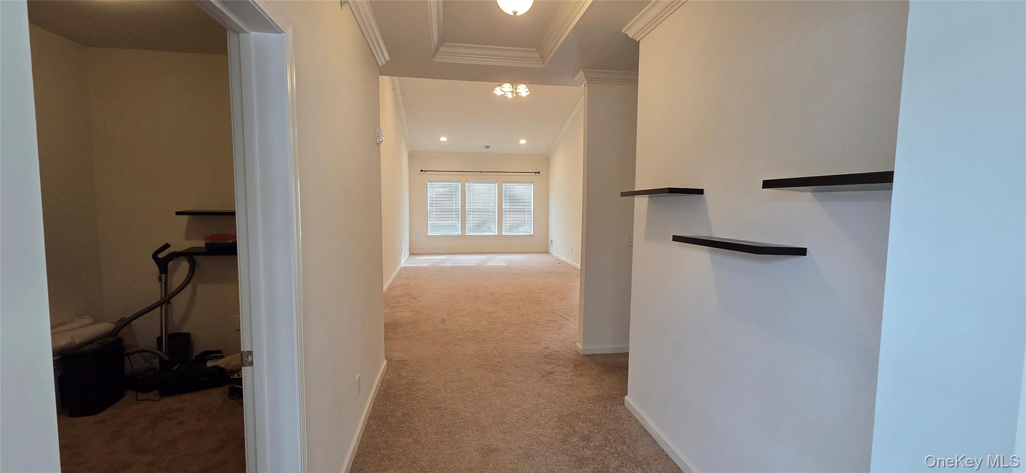 #7 photo, 41 Greentree Court, Shirley , NY 11967