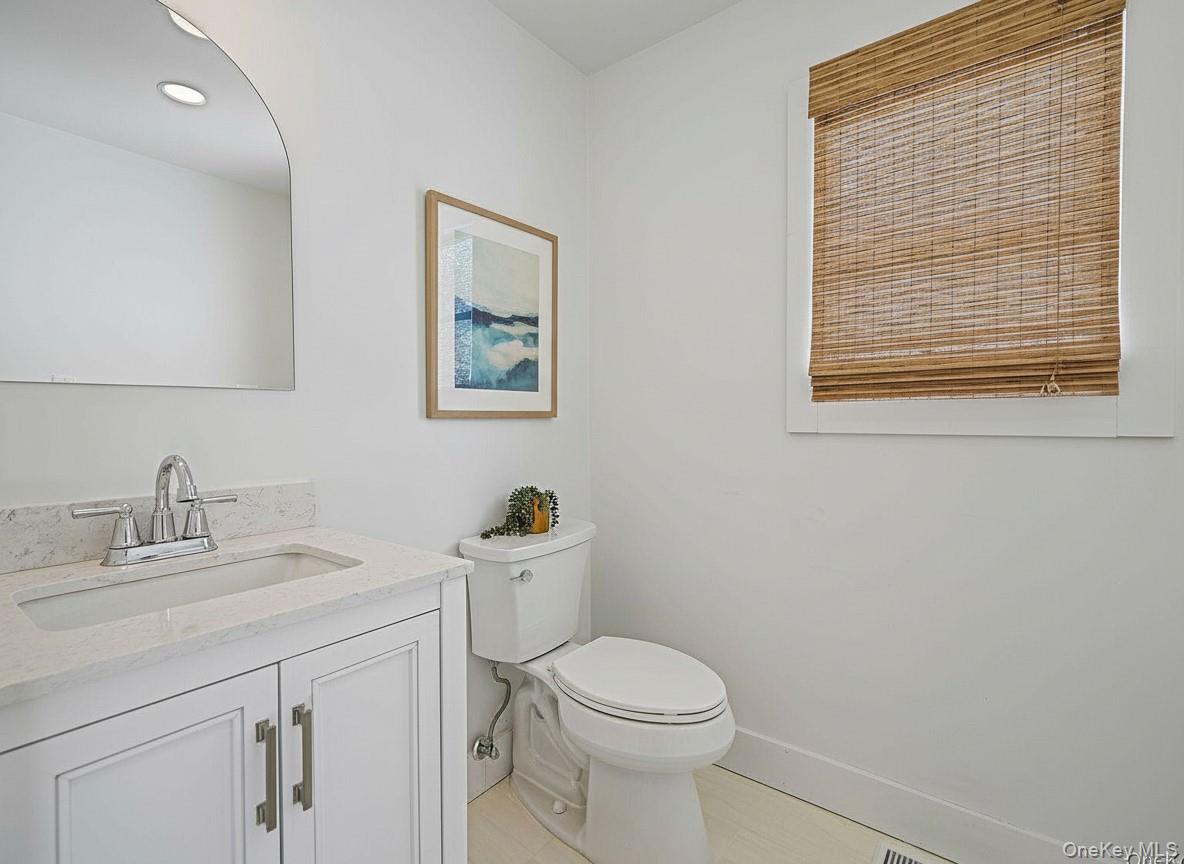 #15 photo, 20 Upper Sheep Pasture Road, East Setauket , NY 11733