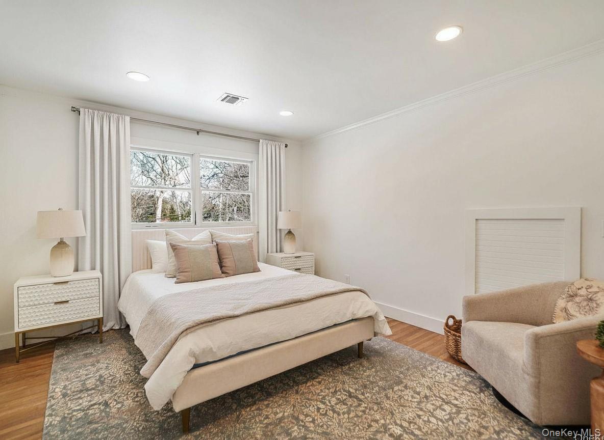 #16 photo, 20 Upper Sheep Pasture Road, East Setauket , NY 11733