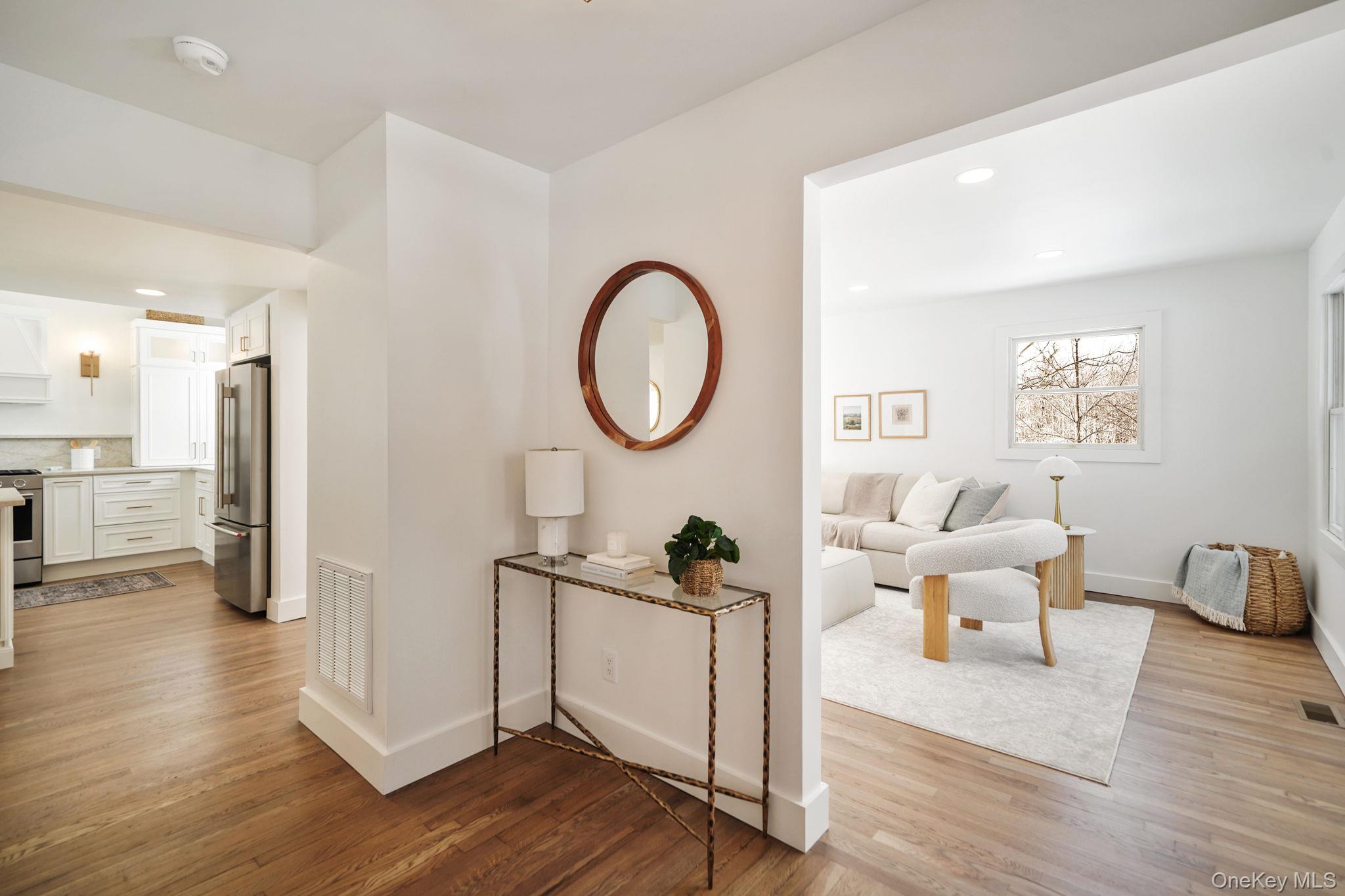 #4 photo, 20 Upper Sheep Pasture Road, East Setauket , NY 11733