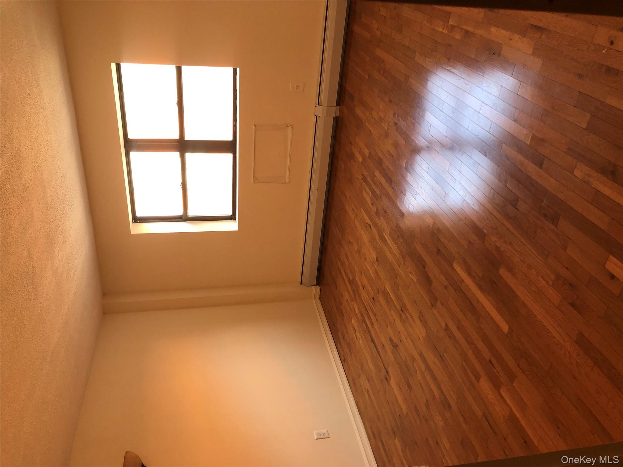 #5 photo, 12 Brooklyn Avenue, Valley Stream , NY 11581