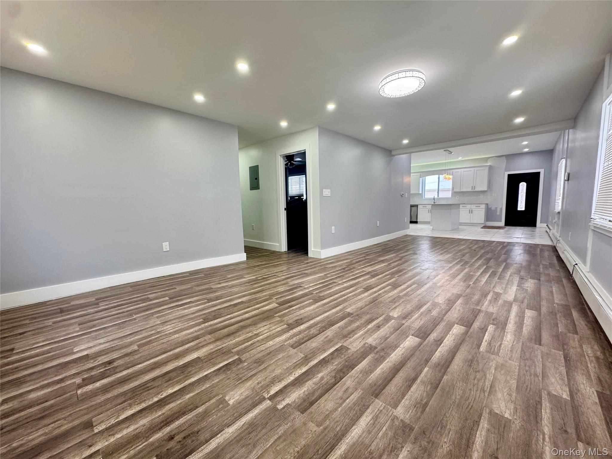 #8 photo, 4 Ashton Road, Medford , NY 11763