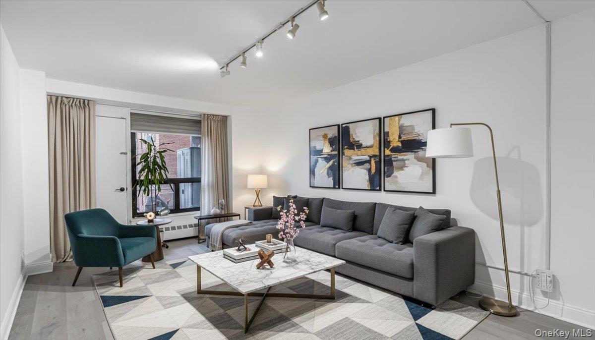 #17 photo, 61-35 98th St, Rego Park , NY 11374