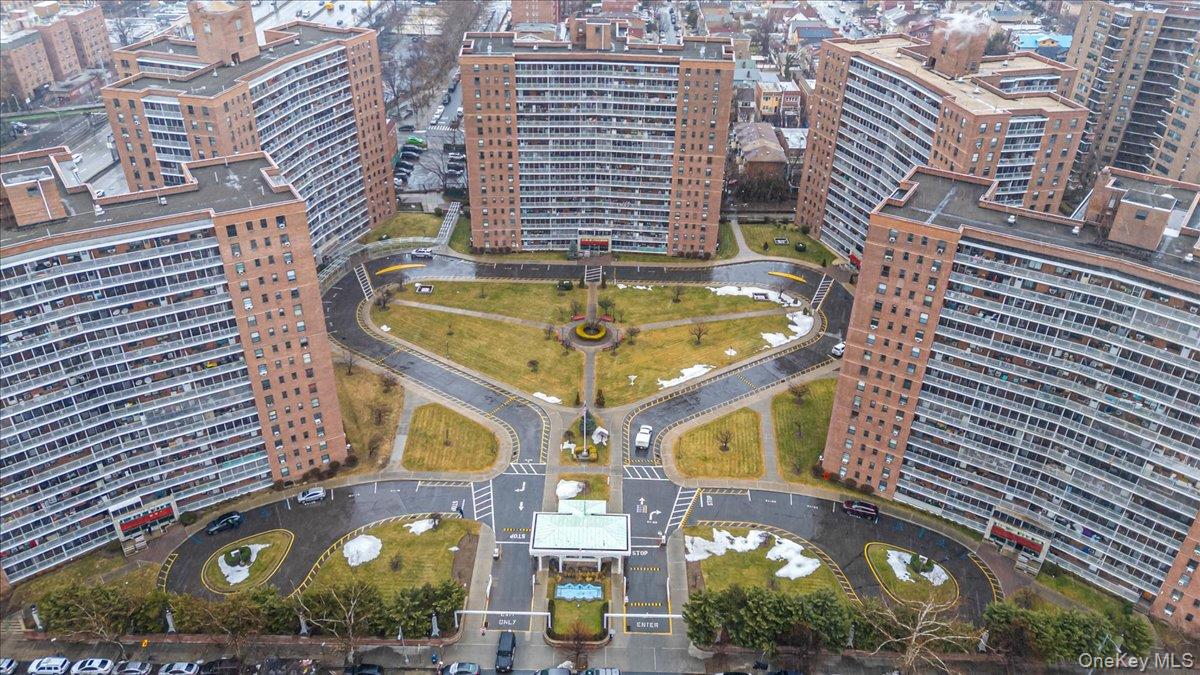 #19 photo, 61-35 98th St, Rego Park , NY 11374