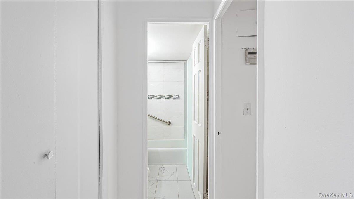 #6 photo, 61-35 98th St, Rego Park , NY 11374