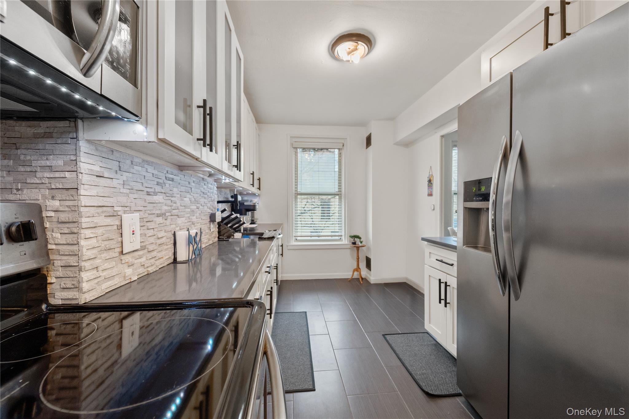 #11 photo, 190 72nd St, Brooklyn , NY 11209