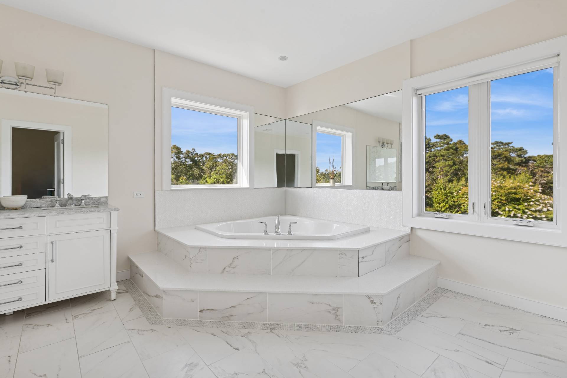 #14 photo, 89 Old Canoe Place Road, Hampton Bays , NY 11946